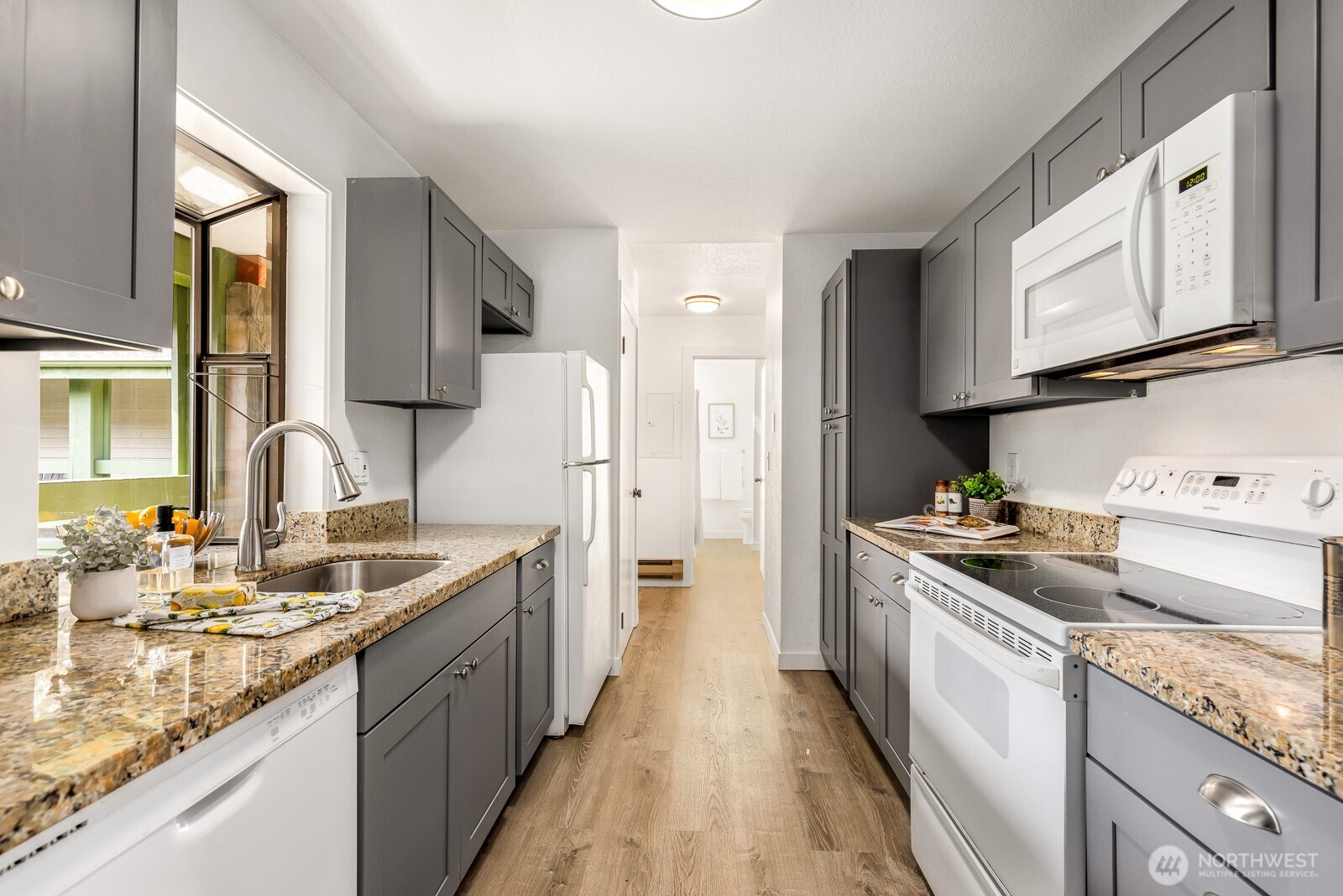 9512 1st Avenue NE Unit: 408