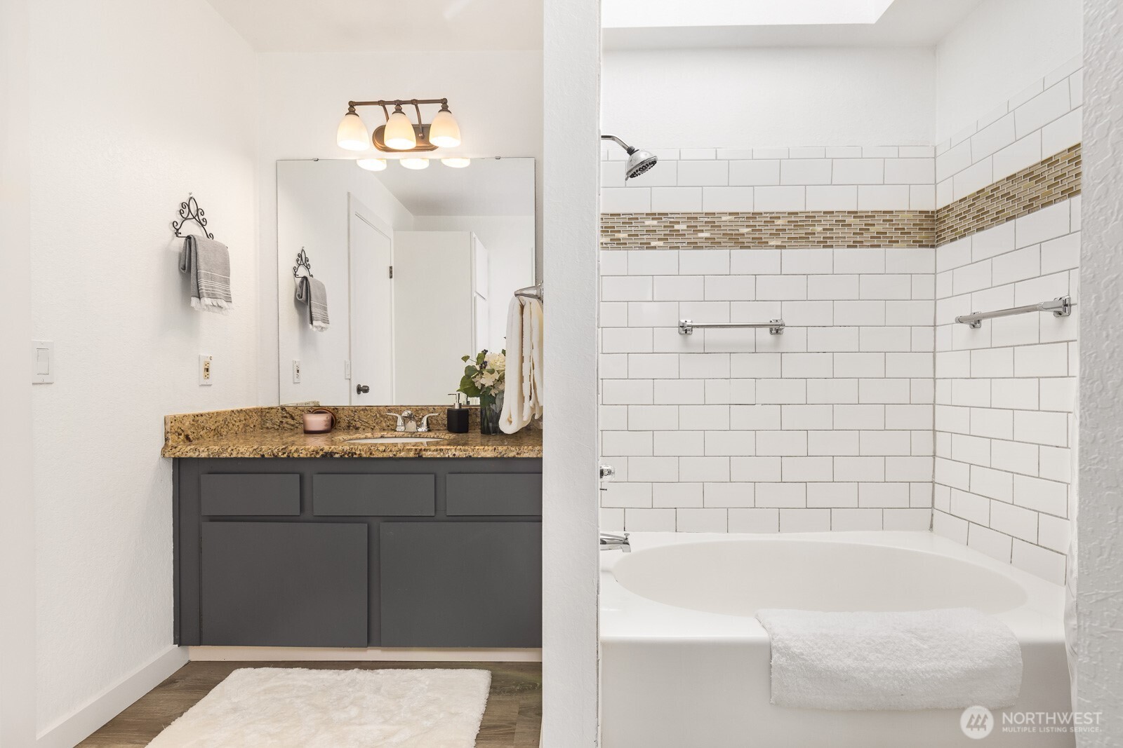 9512 1st Avenue NE Unit: 408