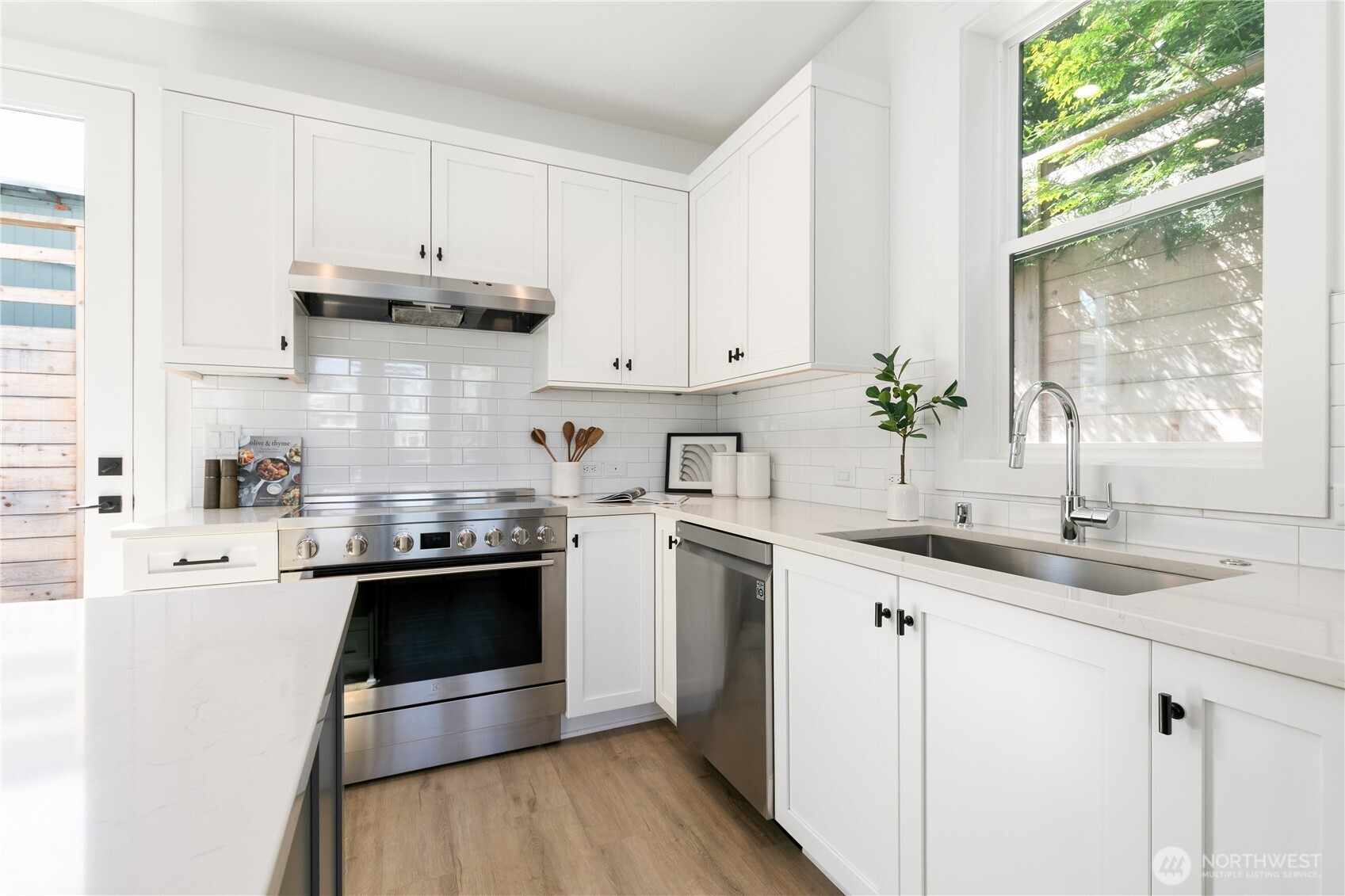 527 N 71st Unit: B