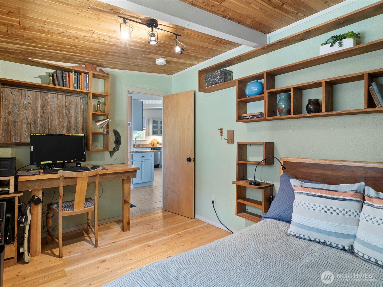 71 E Mountain Drive