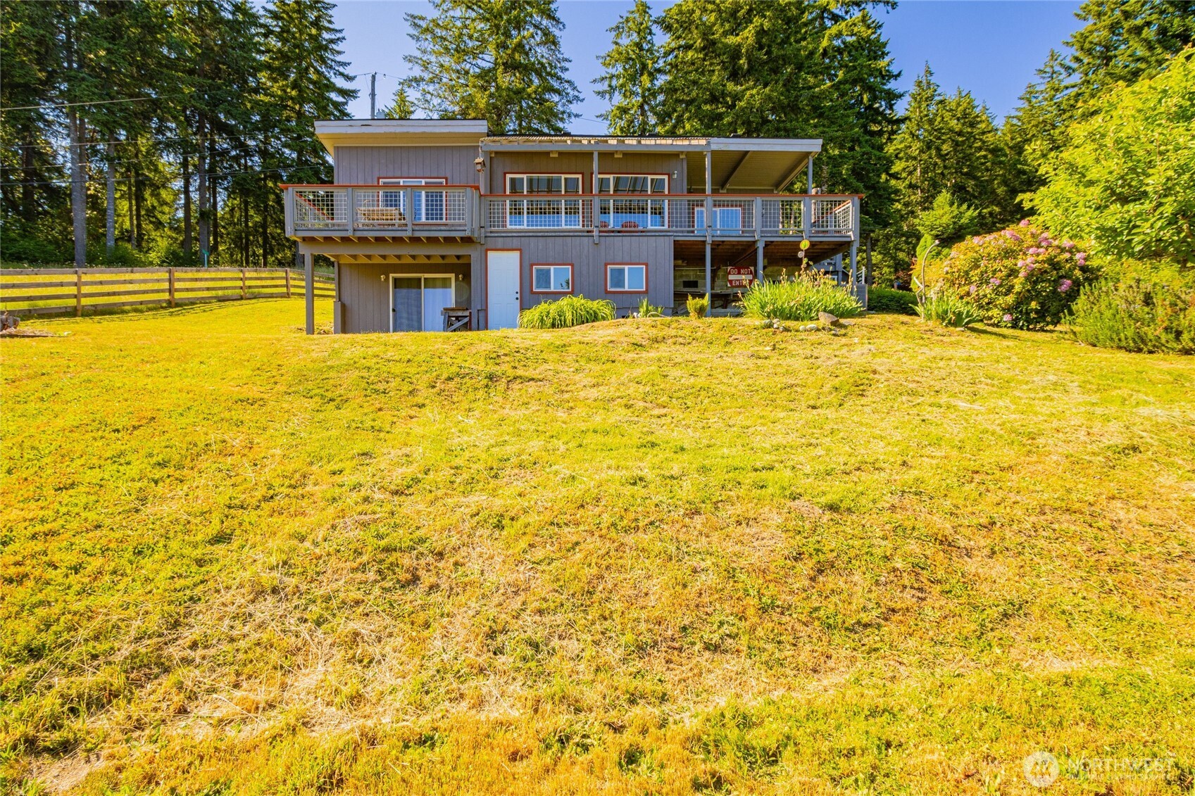 71 E Mountain Drive