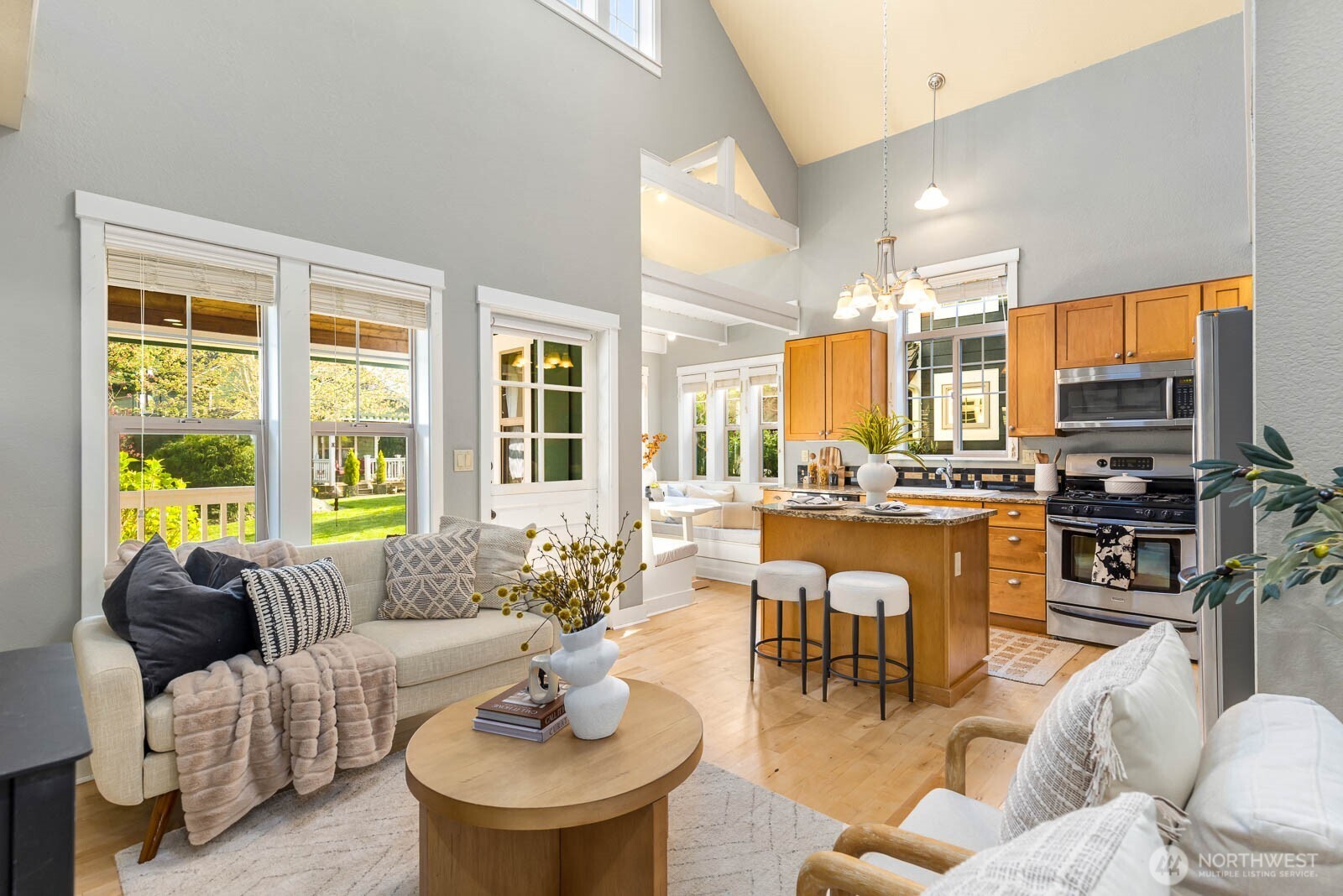 1021 SE Everett Mall Way Unit: I