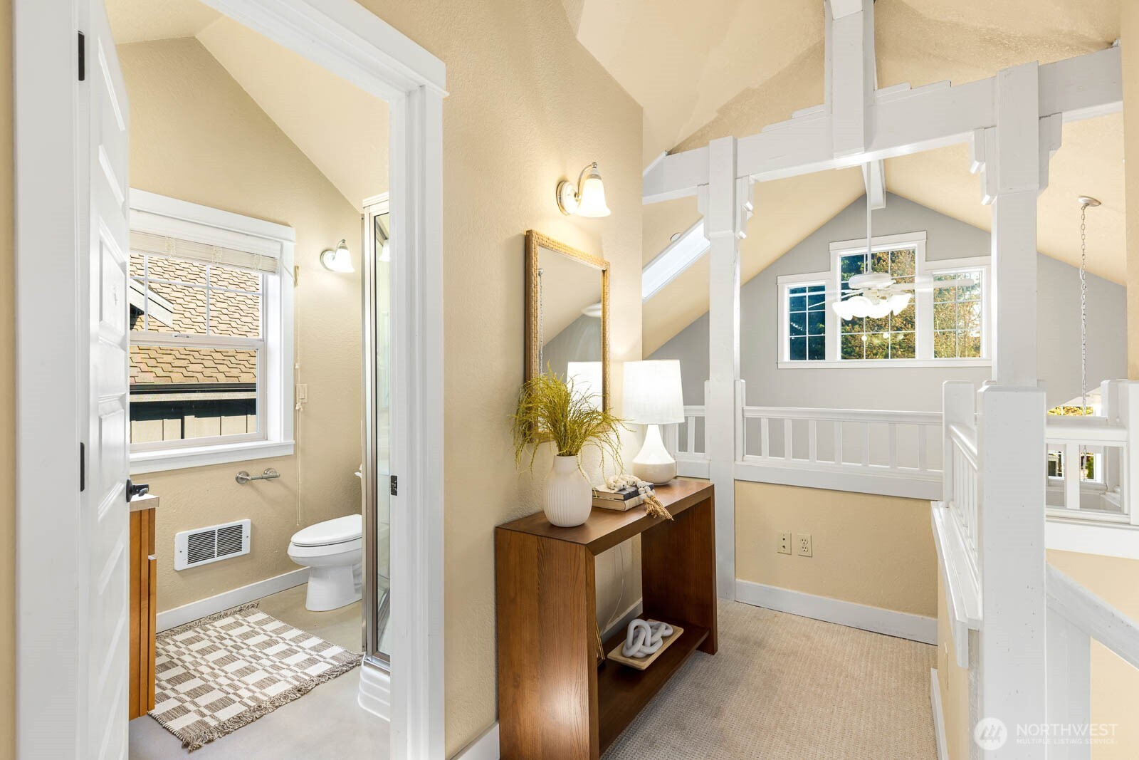 1021 SE Everett Mall Way Unit: I