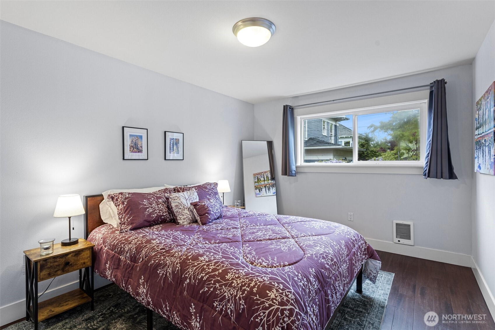526 17th Avenue E Unit: 4