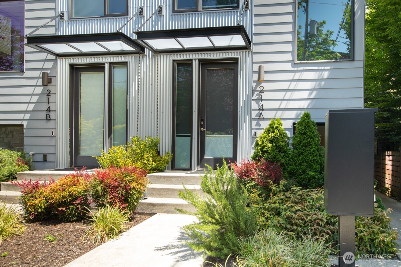 214 25th Avenue E Unit: A