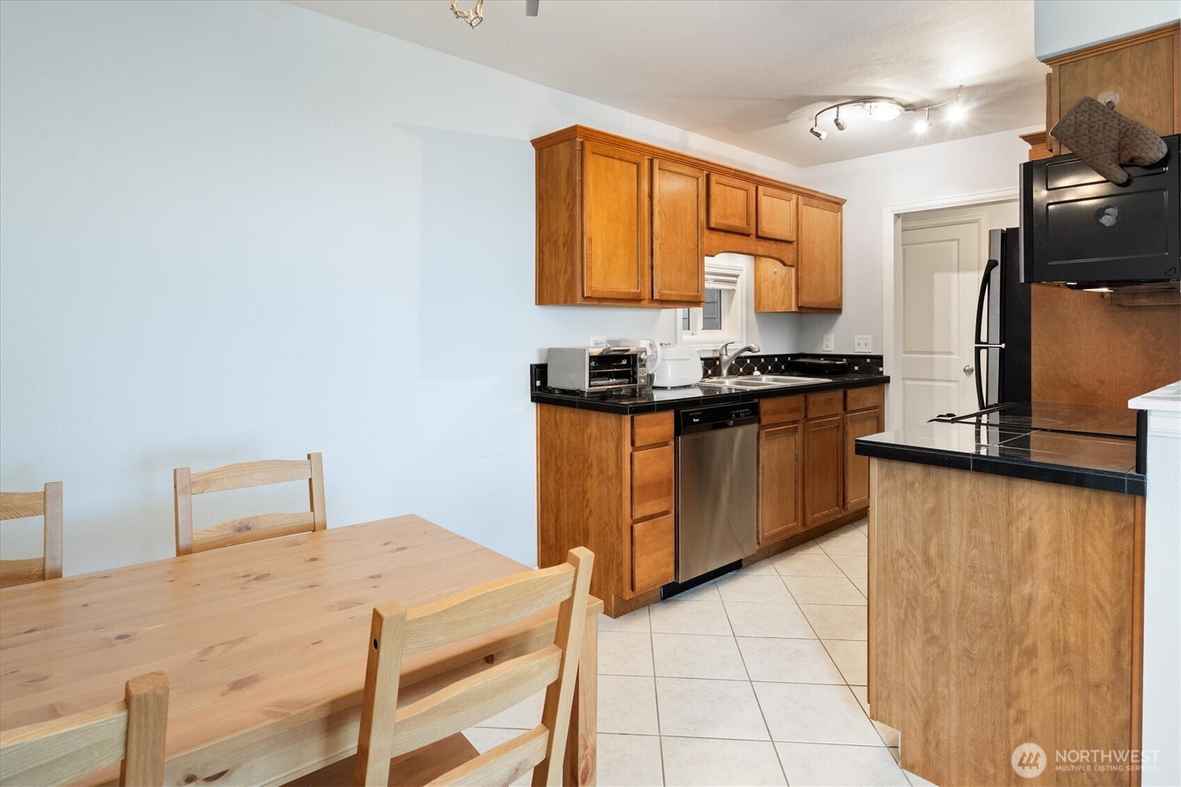 1111 Kirkland Avenue Unit: 5A
