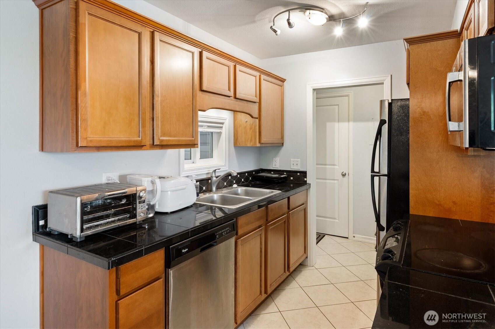 1111 Kirkland Avenue Unit: 5A