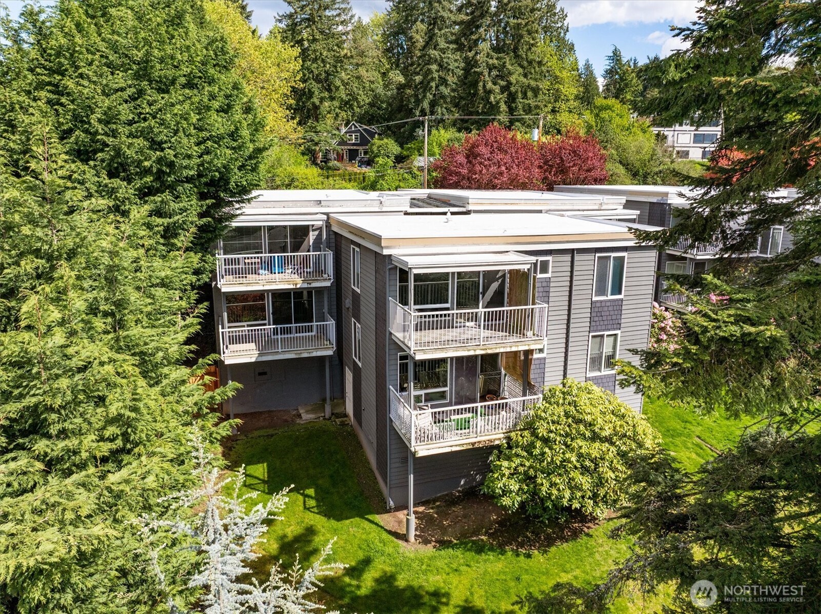 1111 Kirkland Avenue Unit: 5A