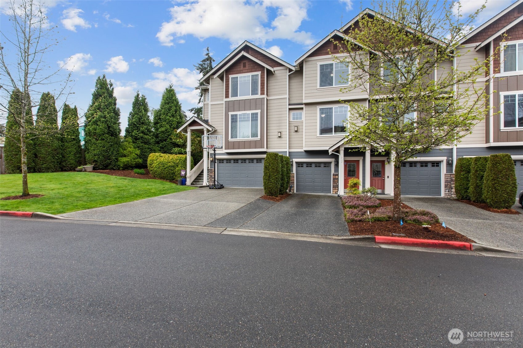 532 Pilchuck Path