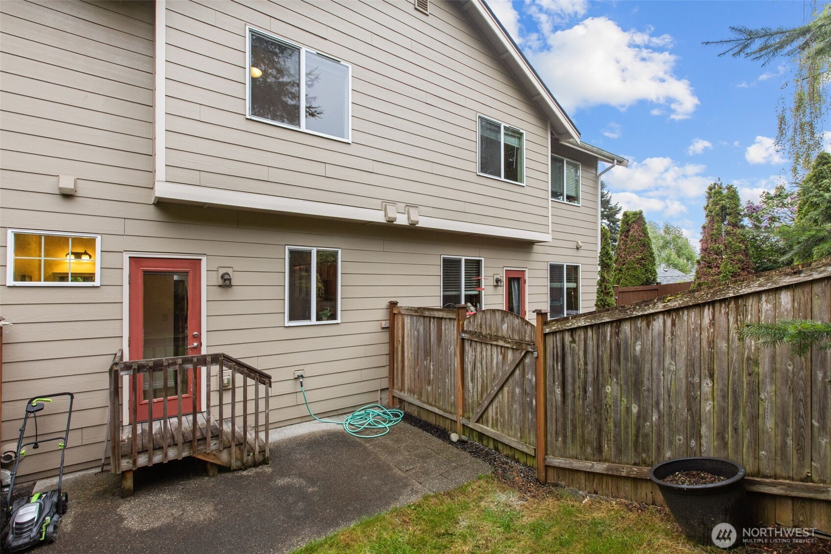 532 Pilchuck Path
