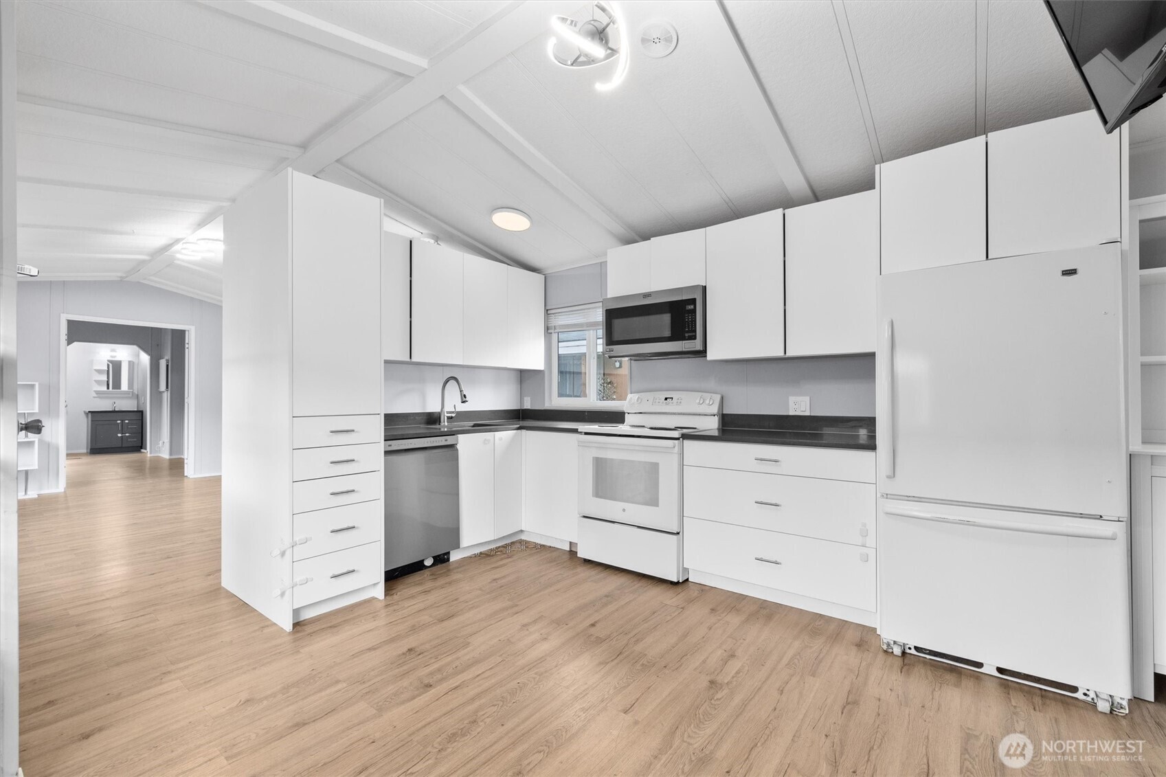 9931 18th Avenue W Unit: 37