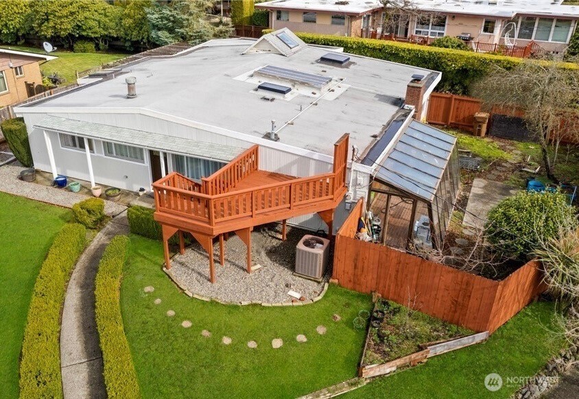 1301 N Heatherwood W