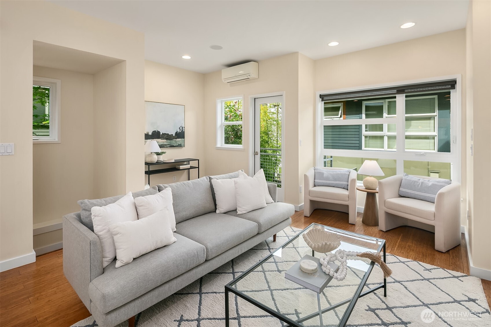 205 27th Avenue E Unit: C