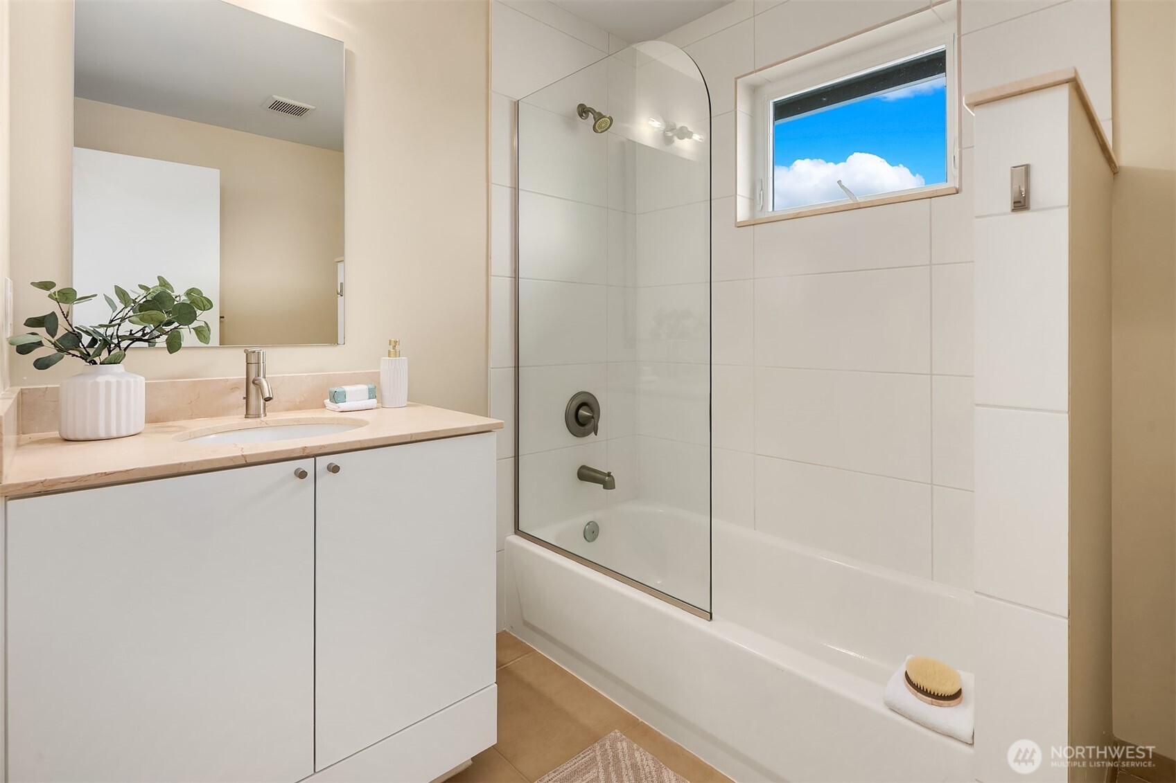 205 27th Avenue E Unit: C