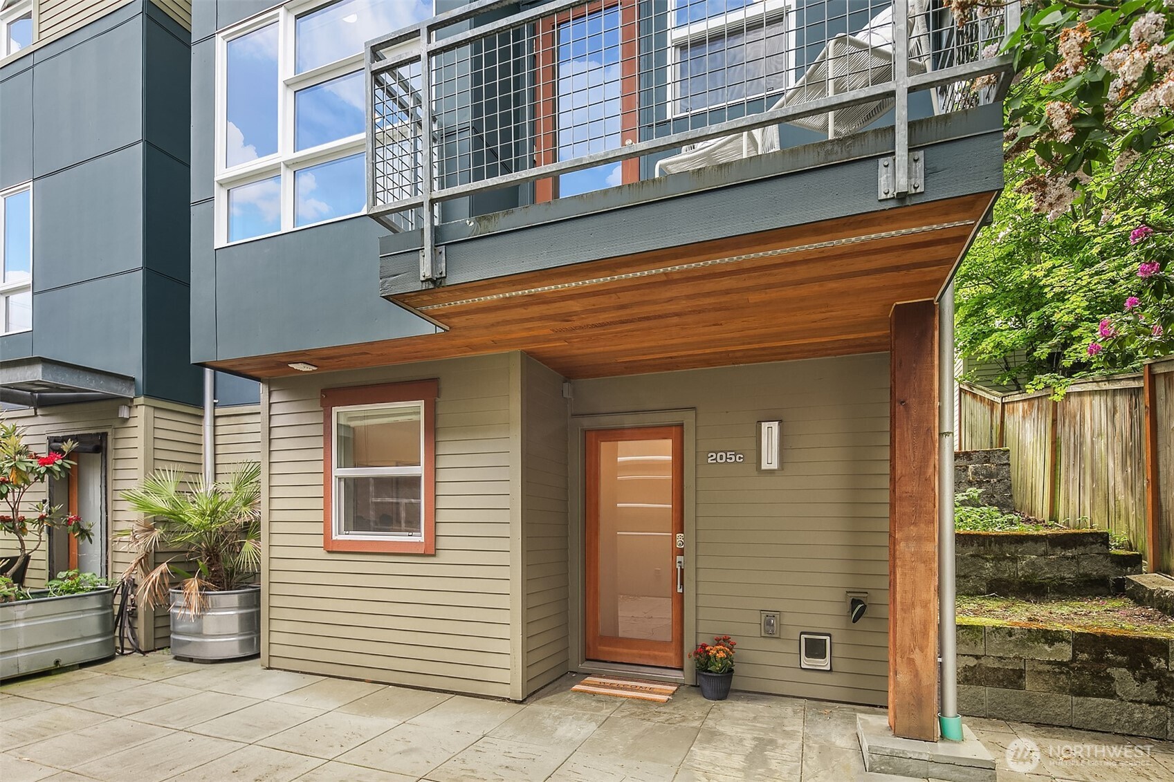205 27th Avenue E Unit: C