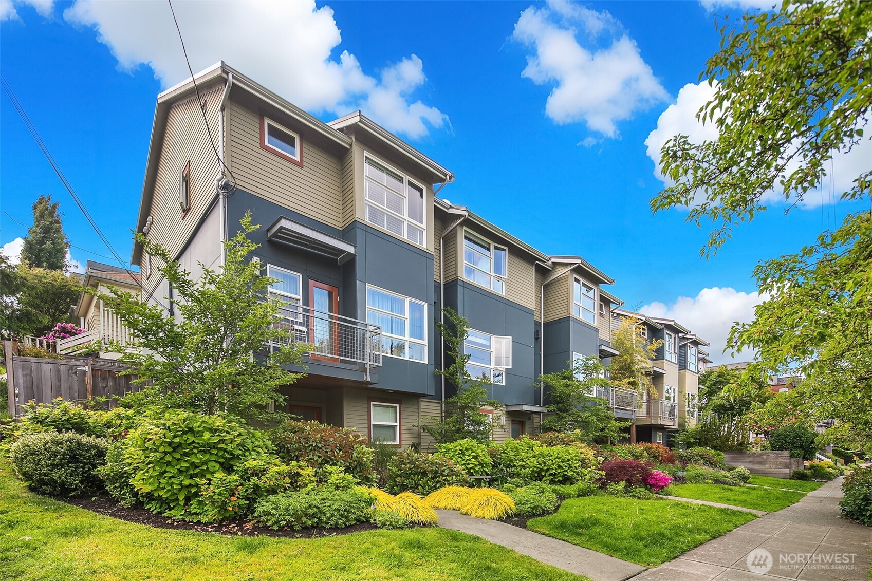 205 27th Avenue E Unit: C