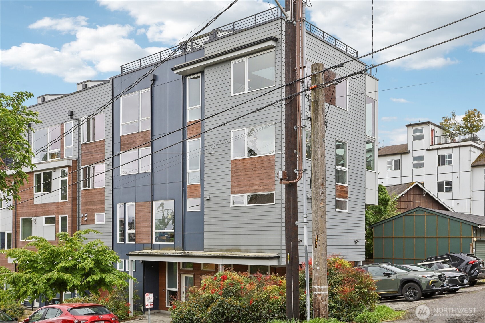 1917 E Denny Way