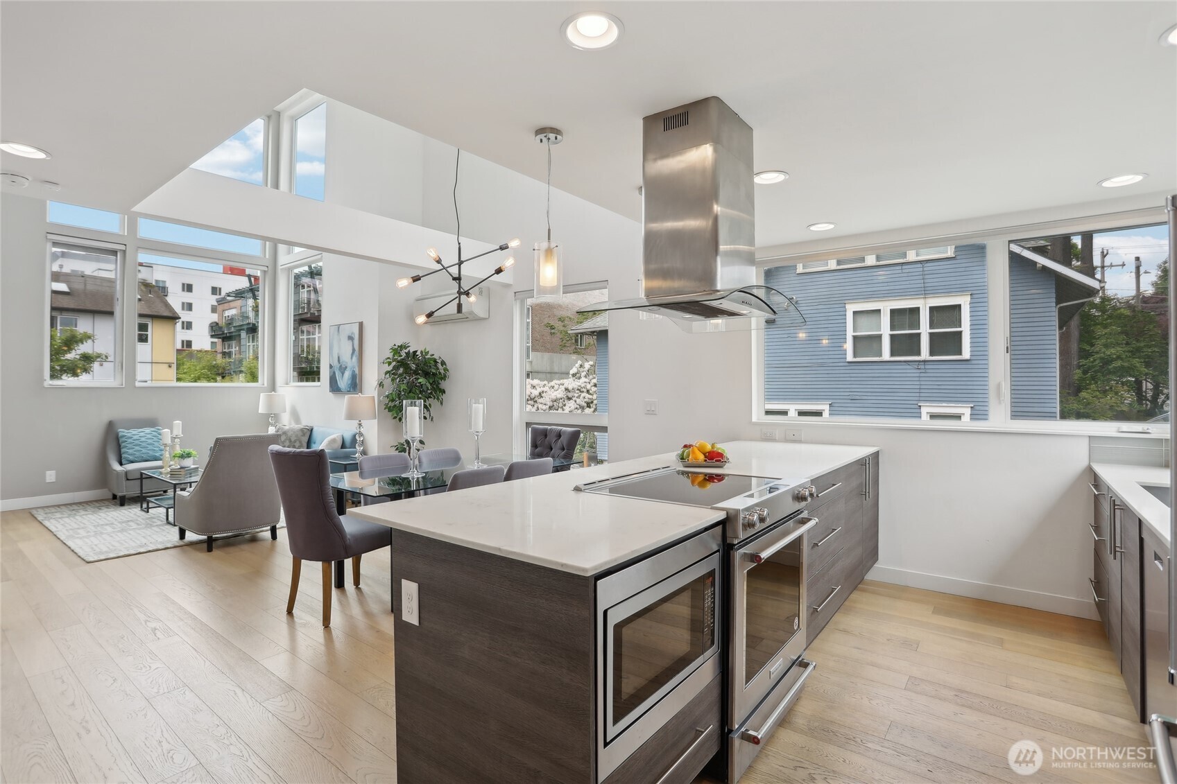 1917 E Denny Way