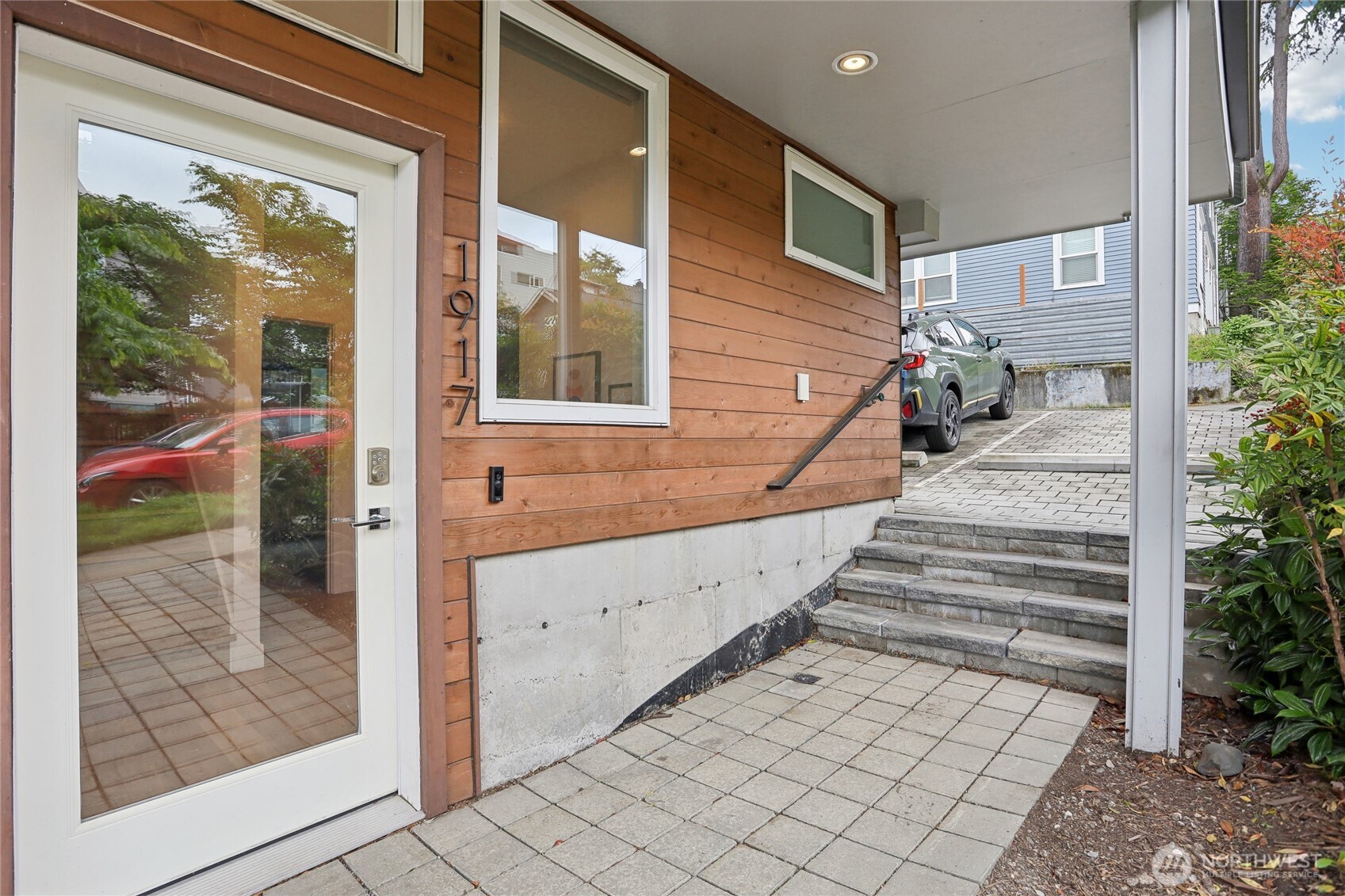 1917 E Denny Way