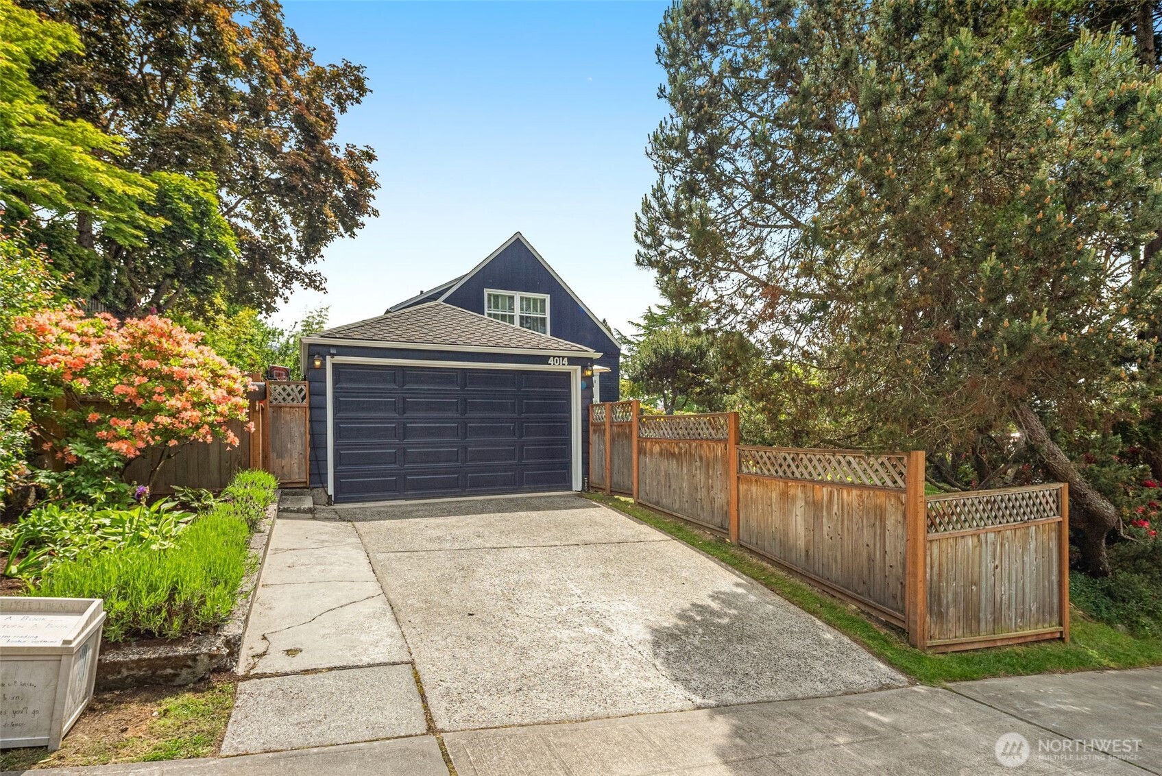 4014 45th Avenue NE