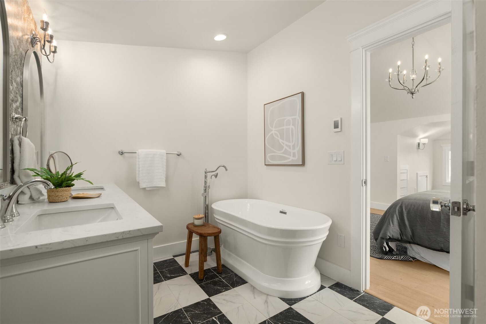 3111 Broadway E