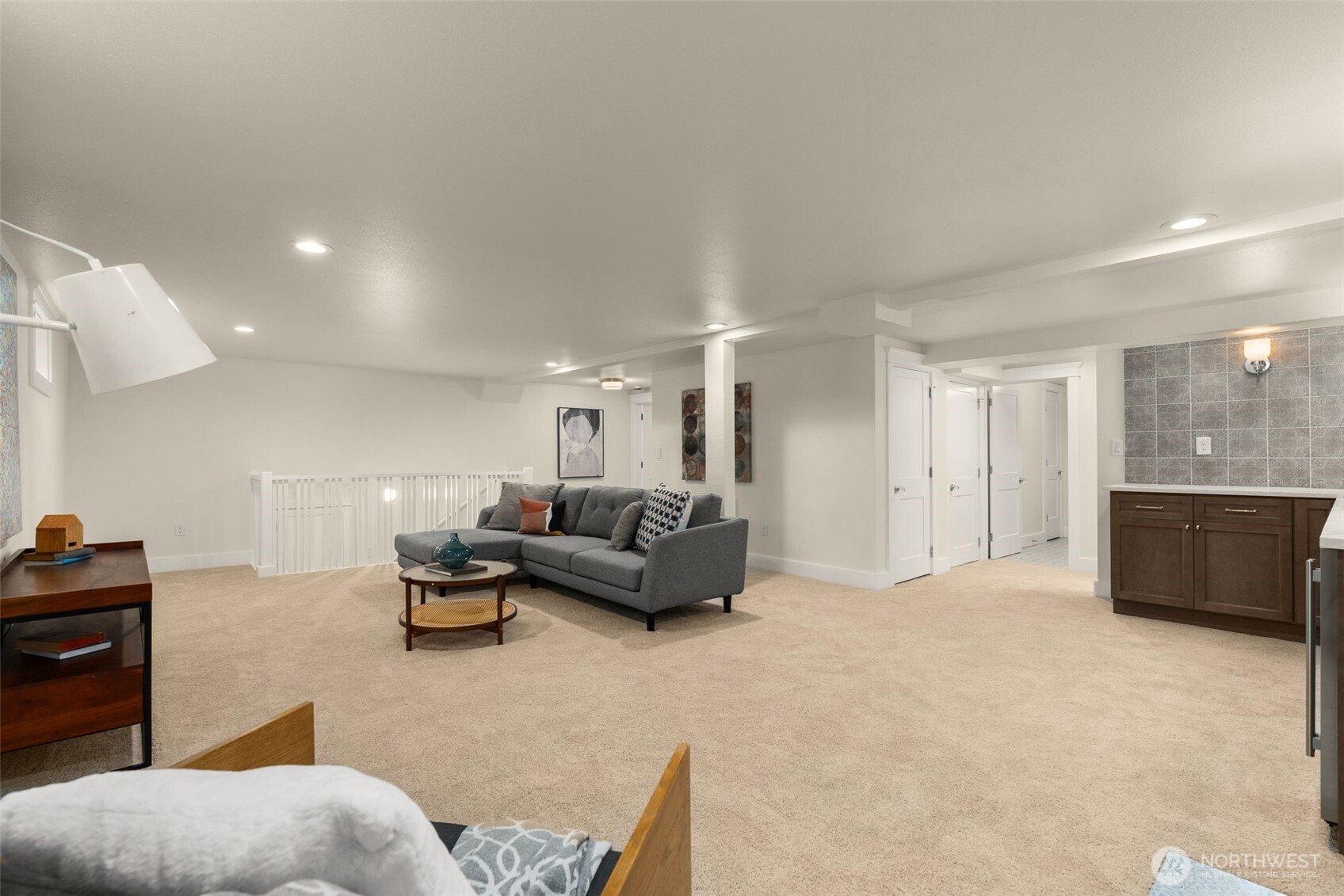 3111 Broadway E