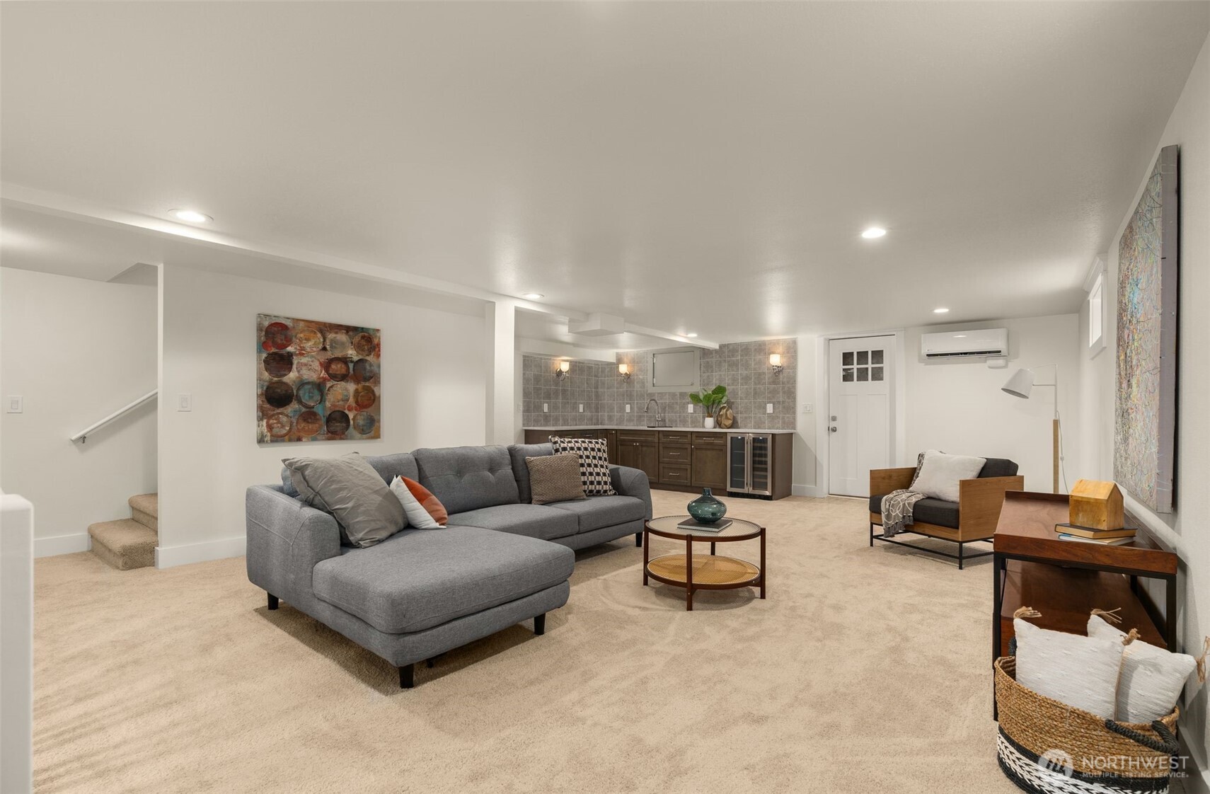 3111 Broadway E