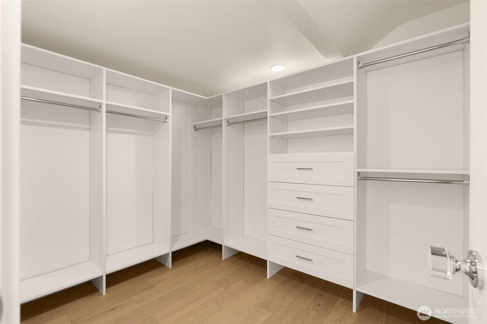 3111 Broadway E