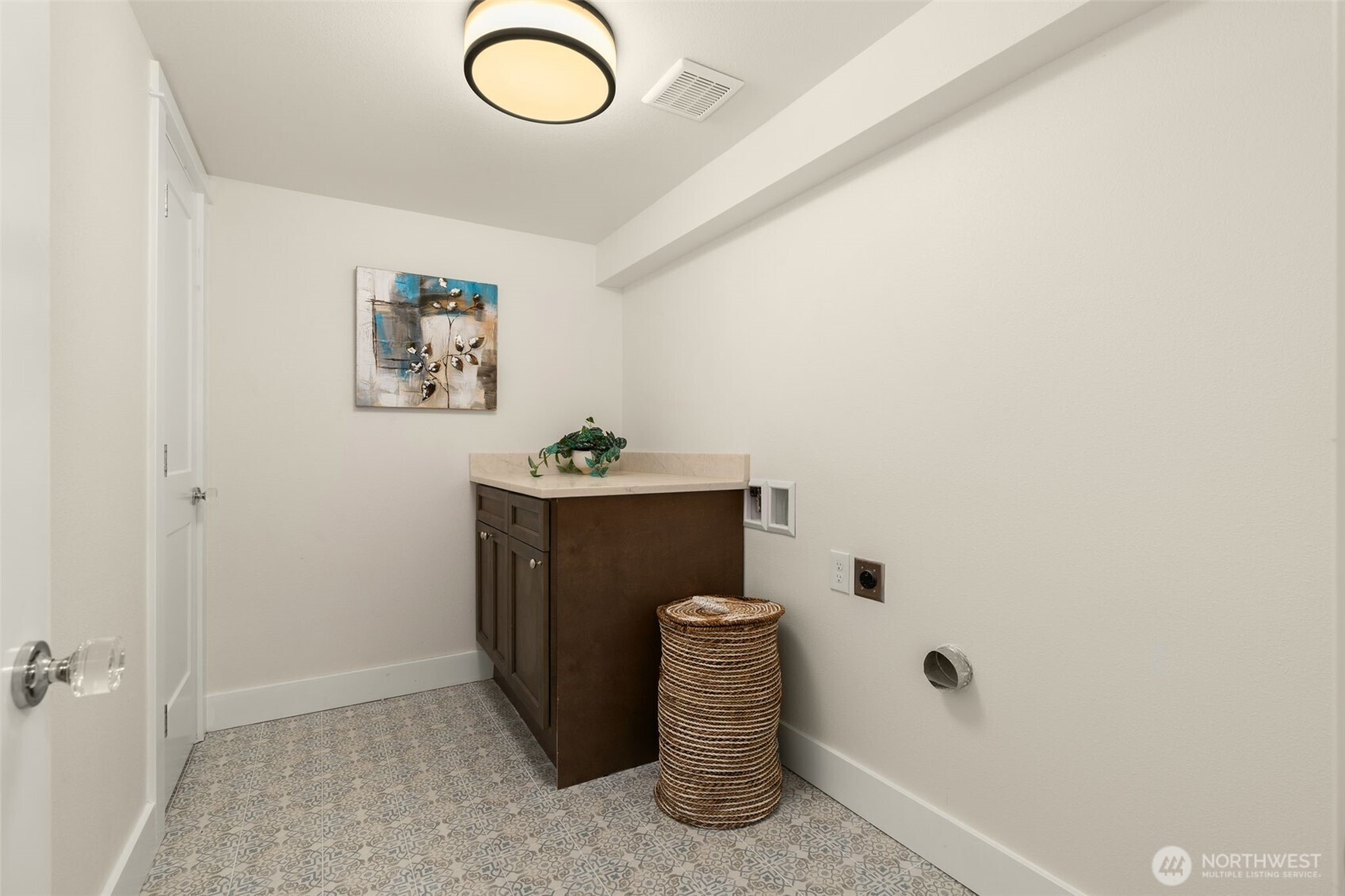 3111 Broadway E