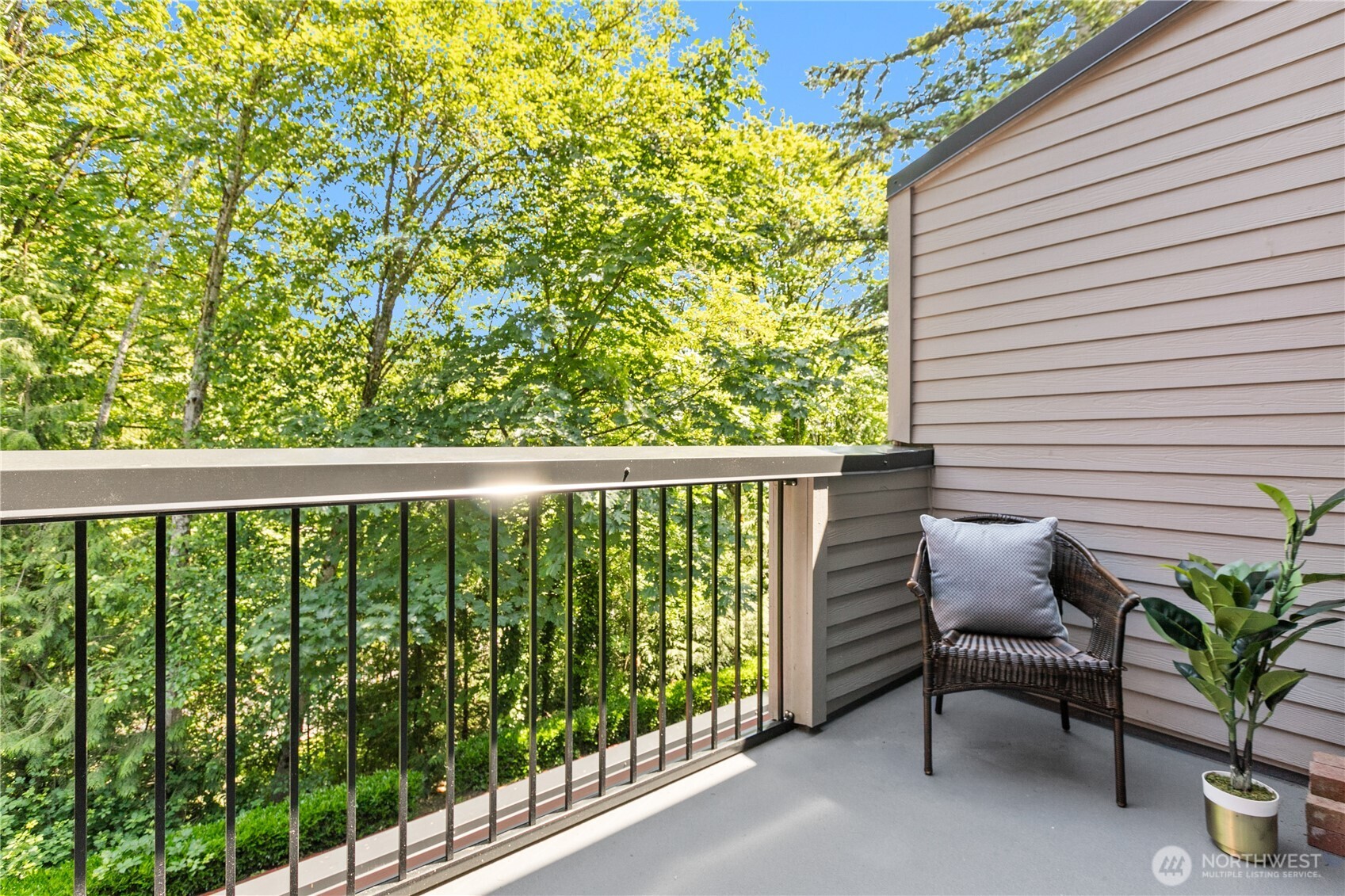 16019 Waynita Way NE Unit: F207