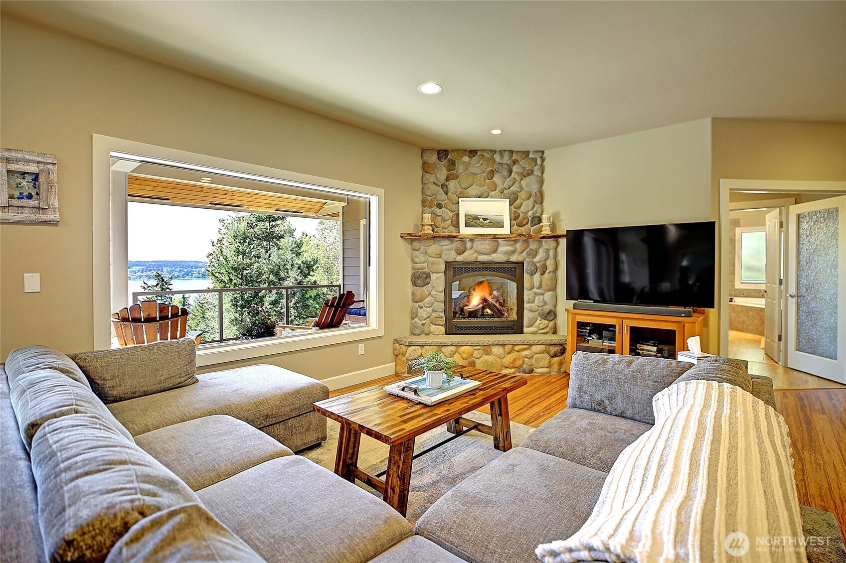 2166 Angel Lane