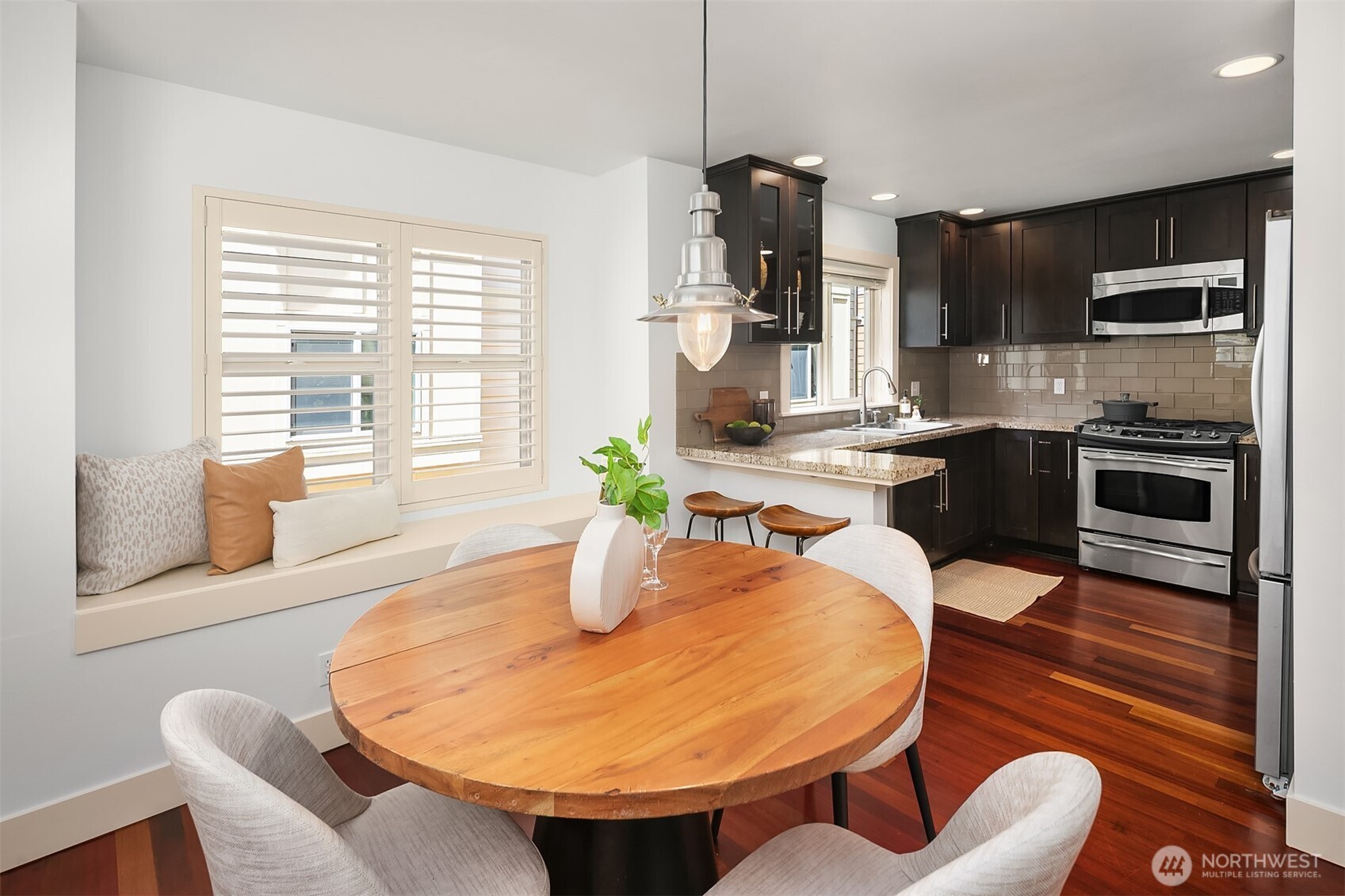 3122 Franklin Avenue E Unit: A