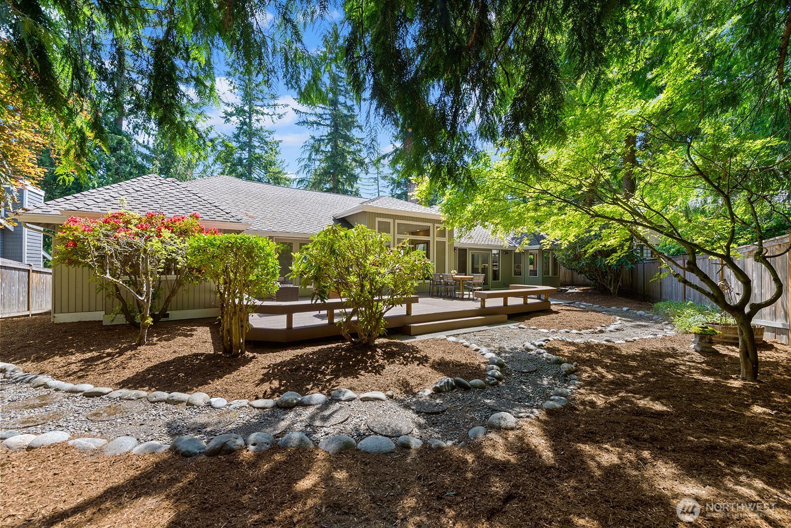 2813 222nd Avenue NE