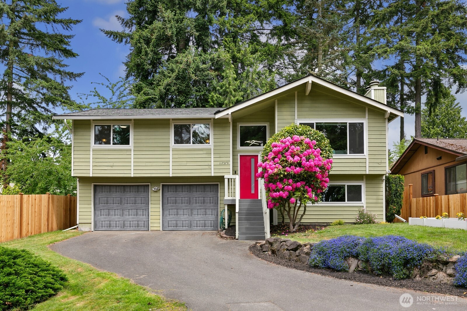 11737 5th Avenue NE Unit: B