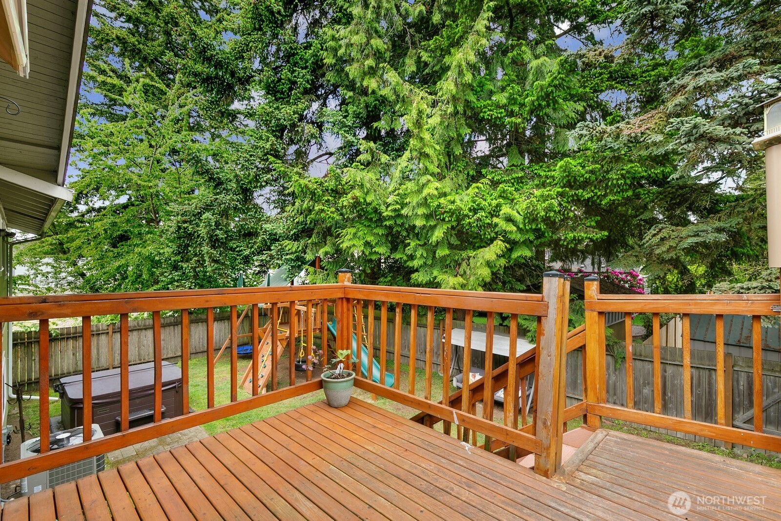 11737 5th Avenue NE Unit: B