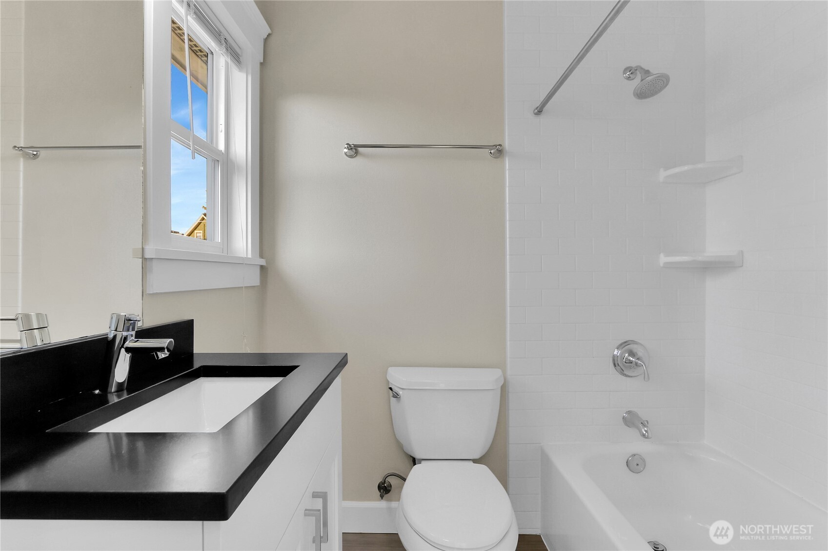 1906 5th Avenue W