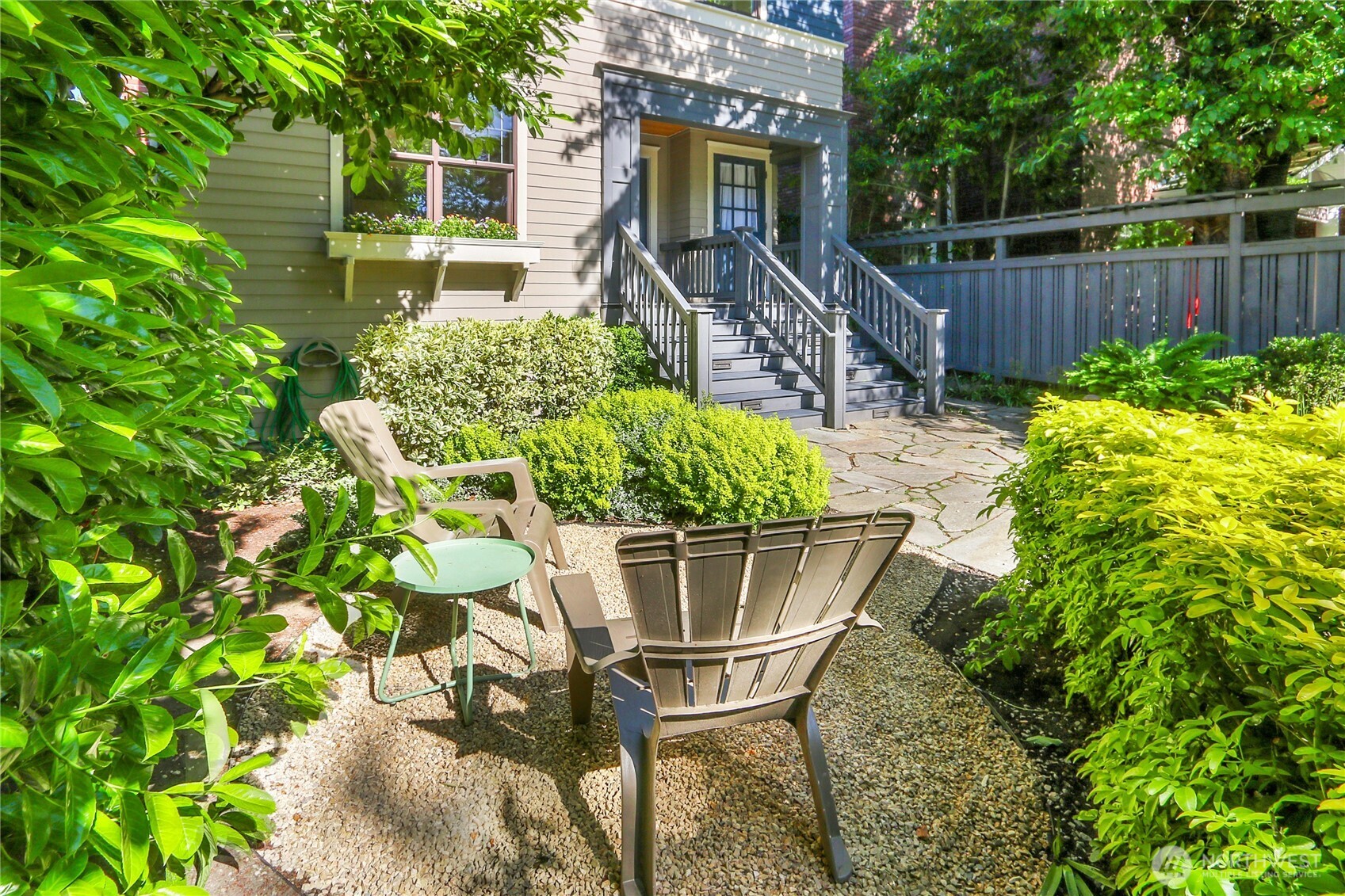 1906 5th Avenue W