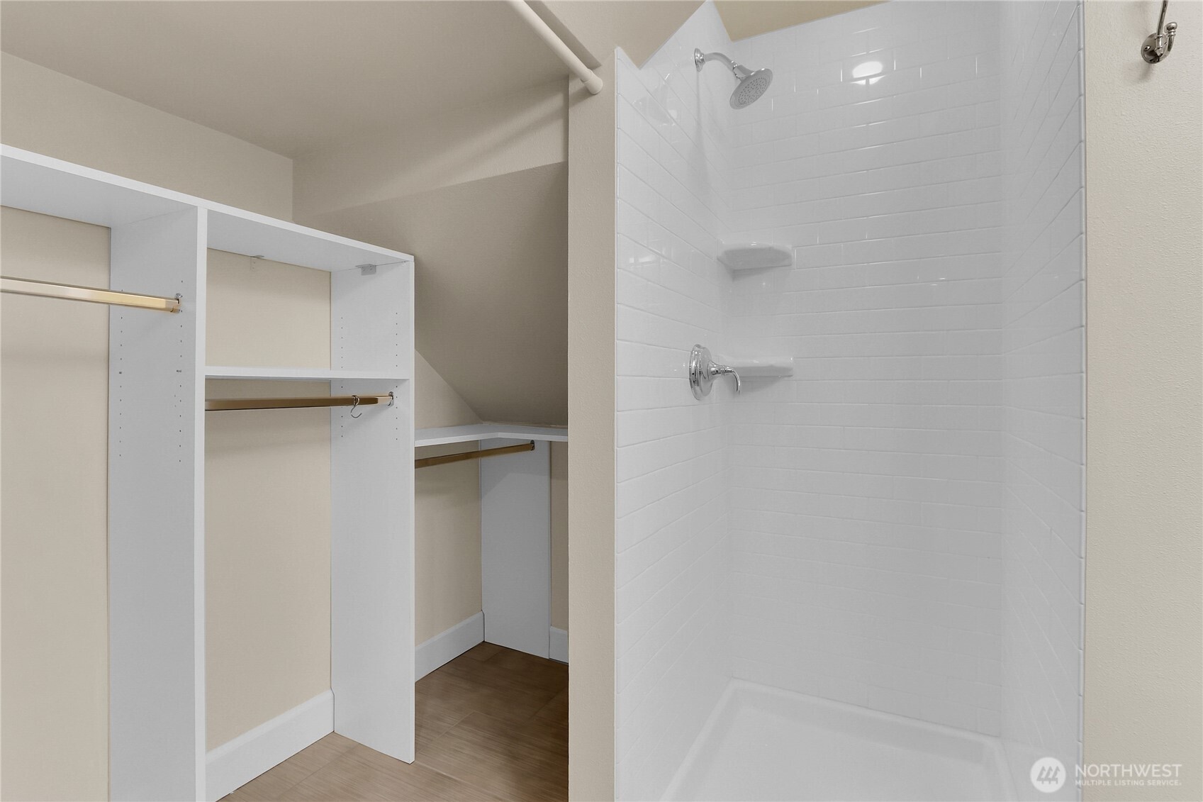 1906 5th Avenue W