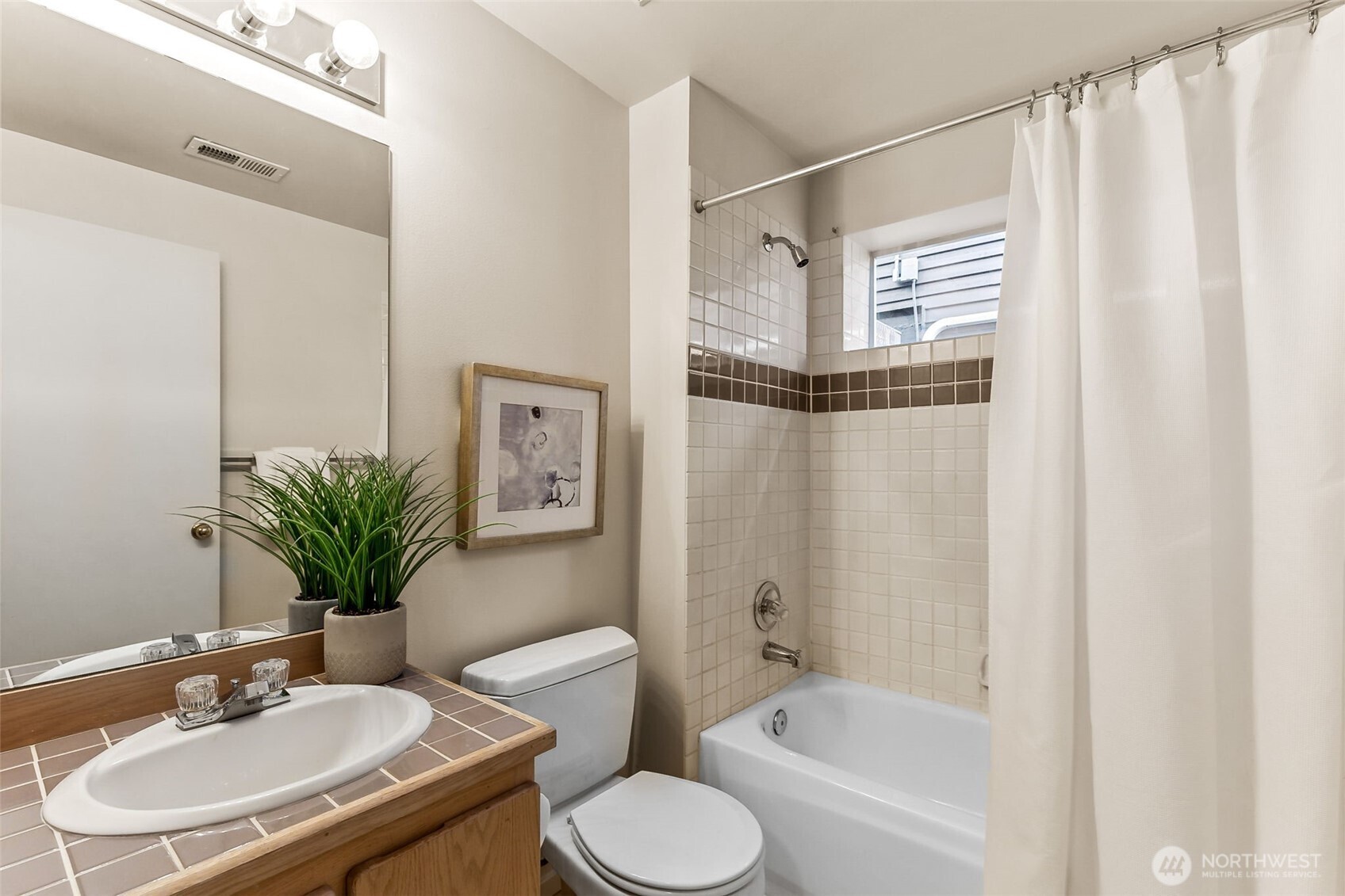 2605 13th Avenue W