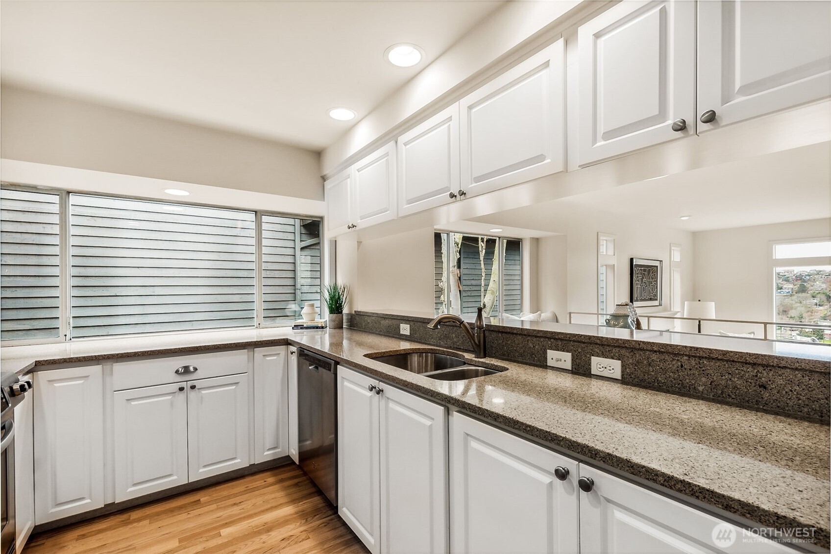 2605 13th Avenue W