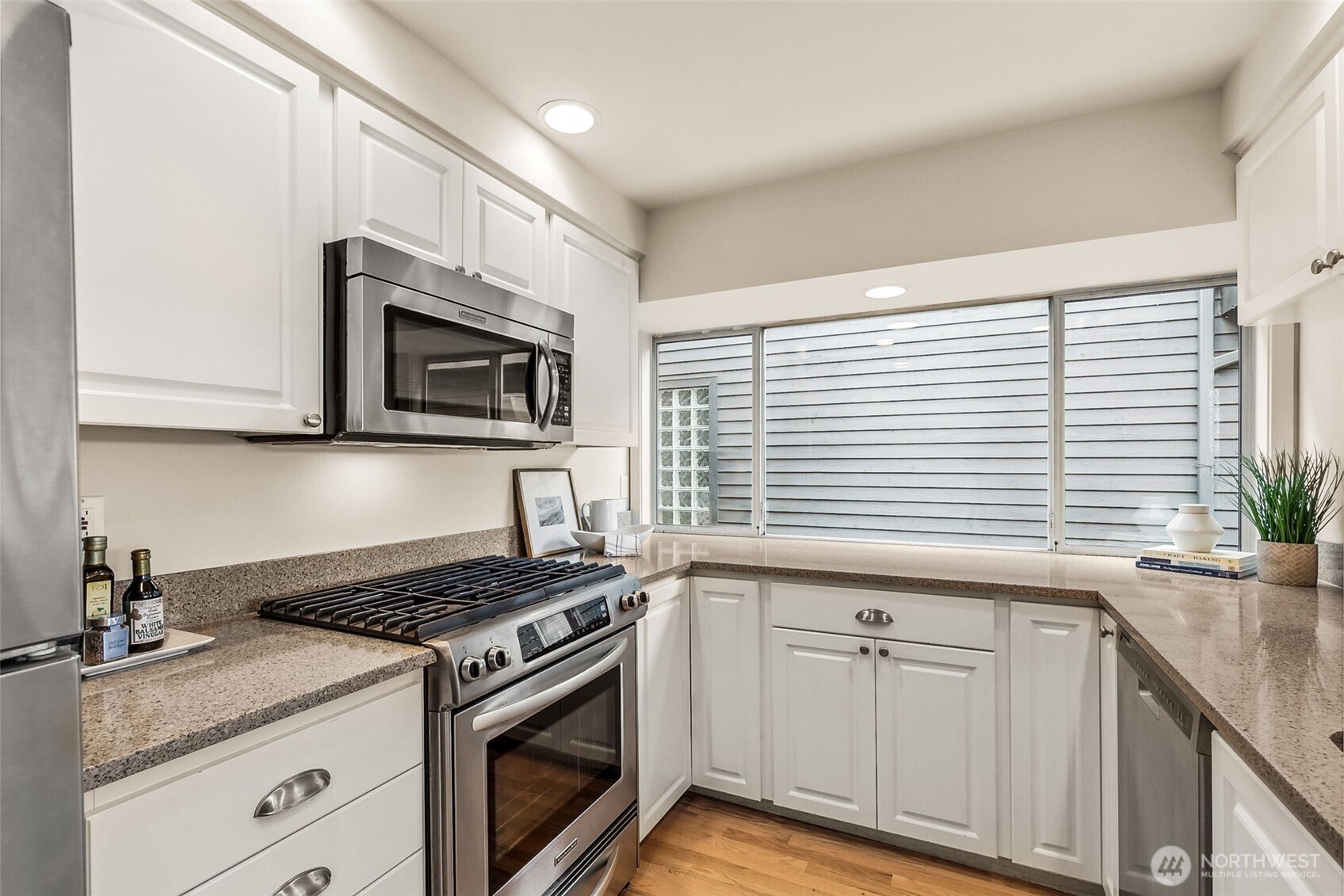 2605 13th Avenue W