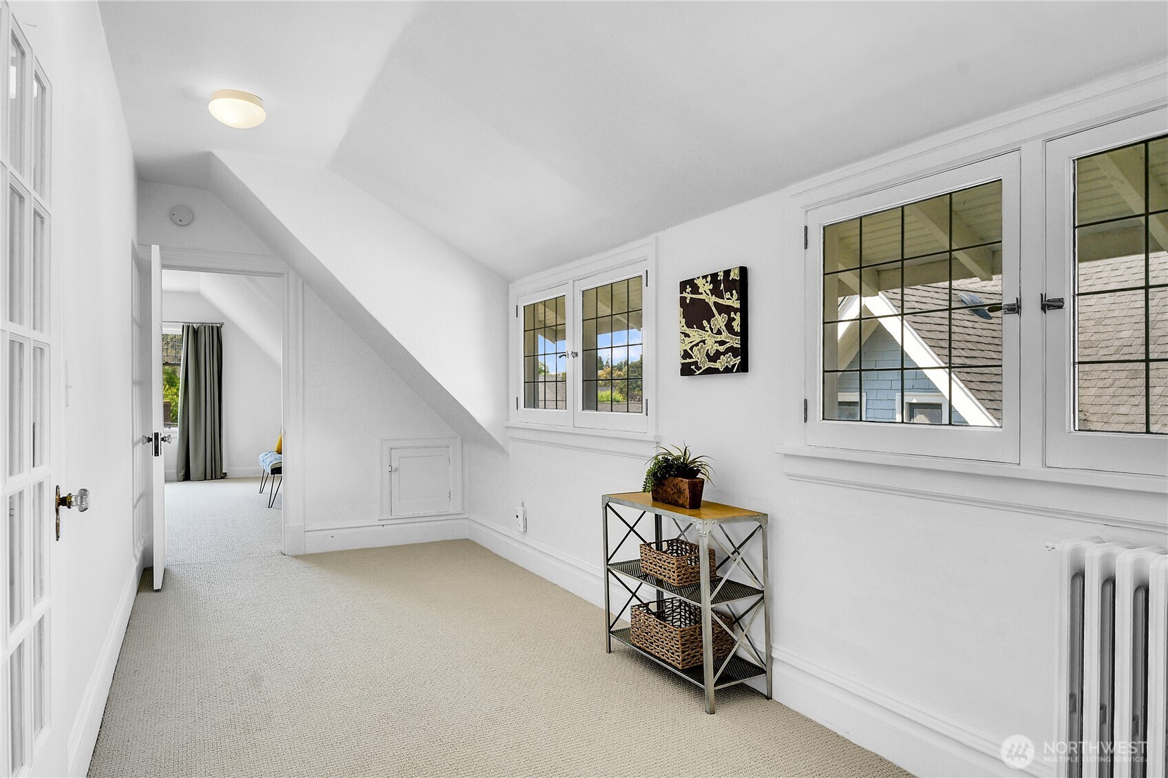 2008 Nob Hill Avenue N