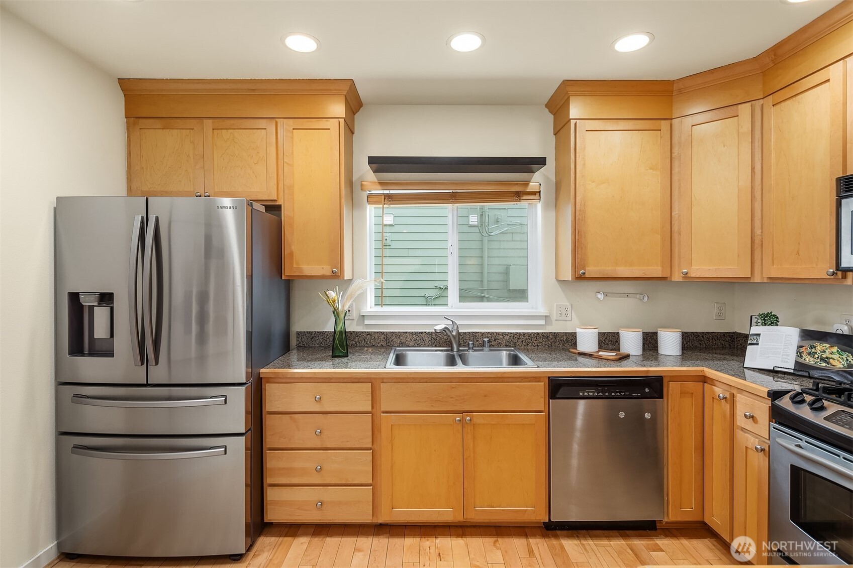 7321 47th Avenue SW Unit: B