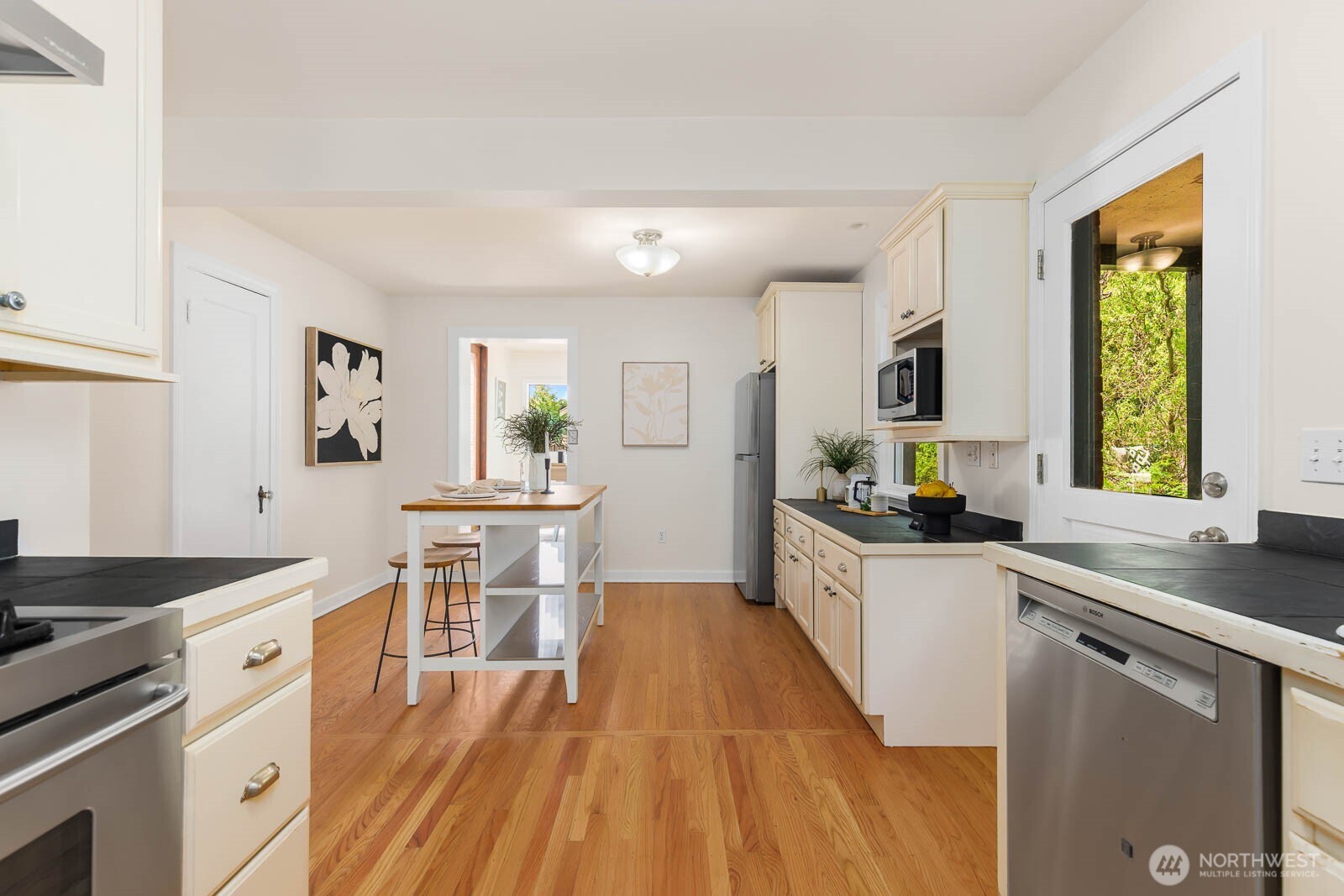1214 NE 98th Street