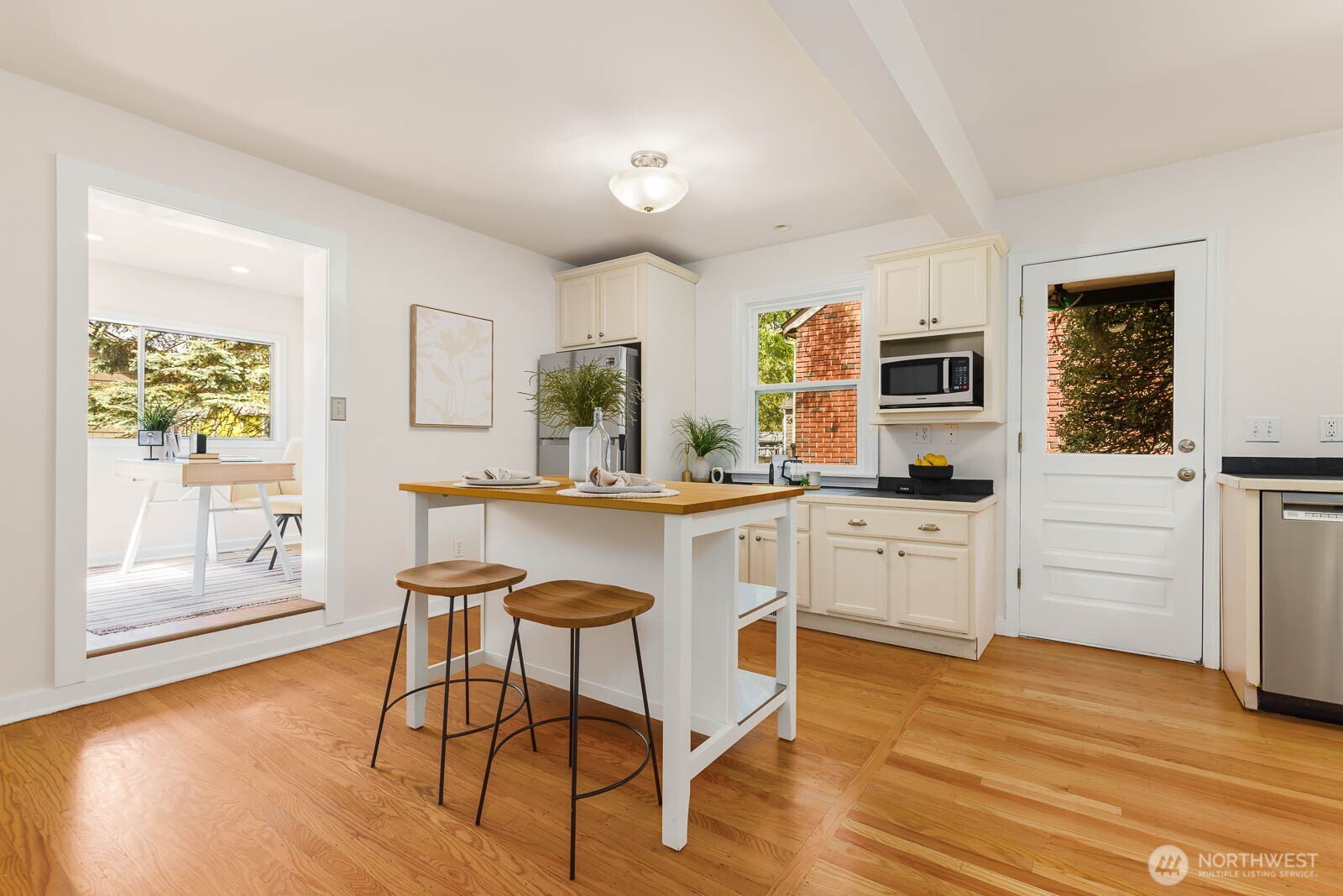 1214 NE 98th Street