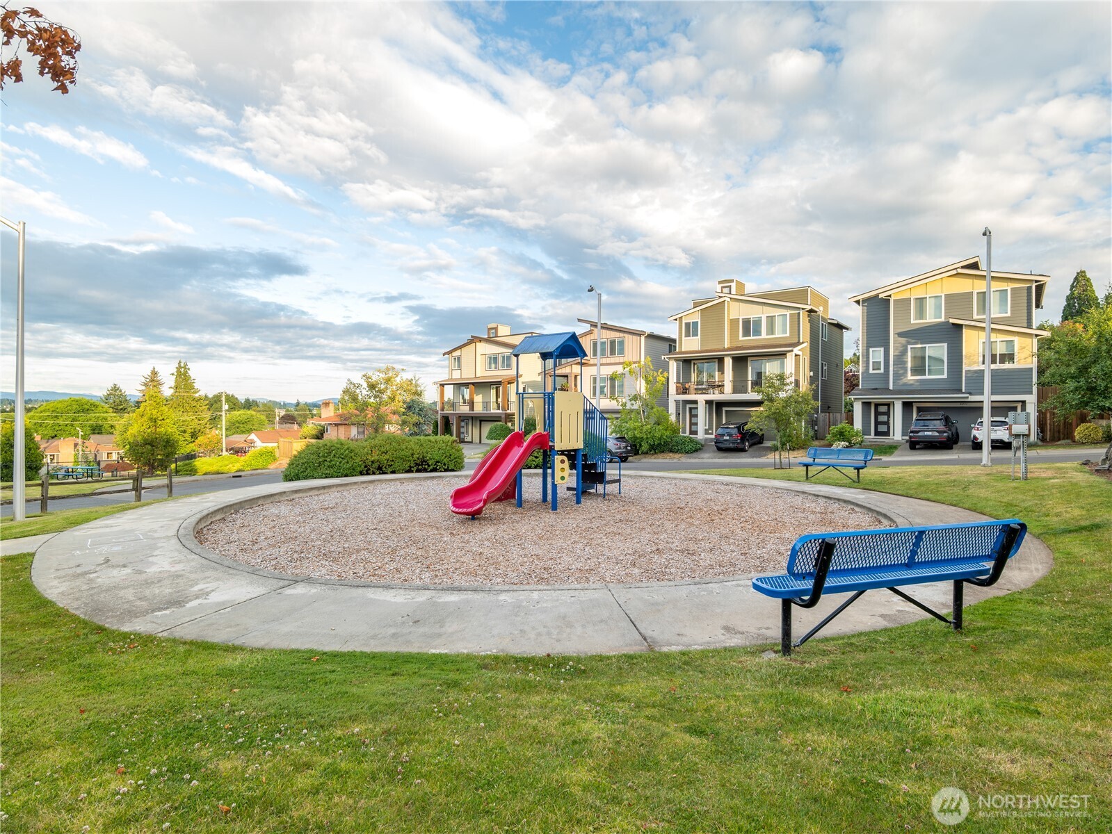 8269 S 118th Court