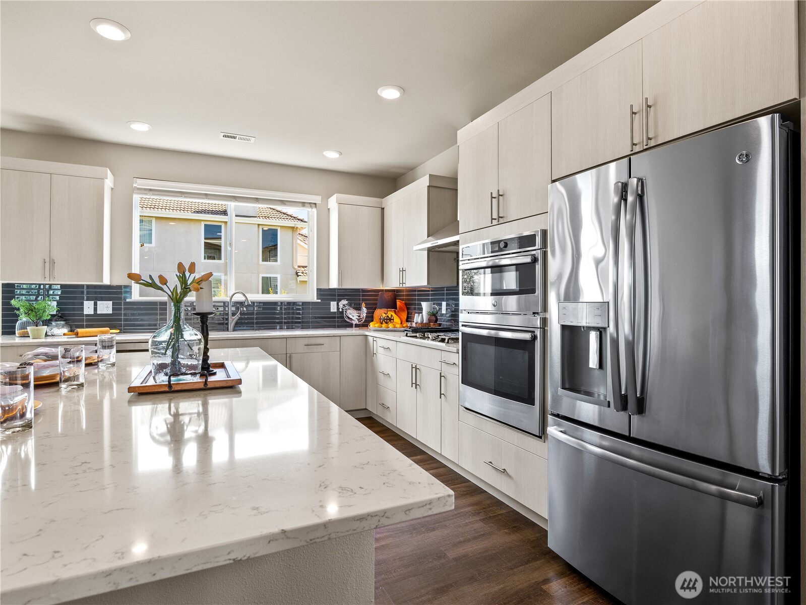 8269 S 118th Court