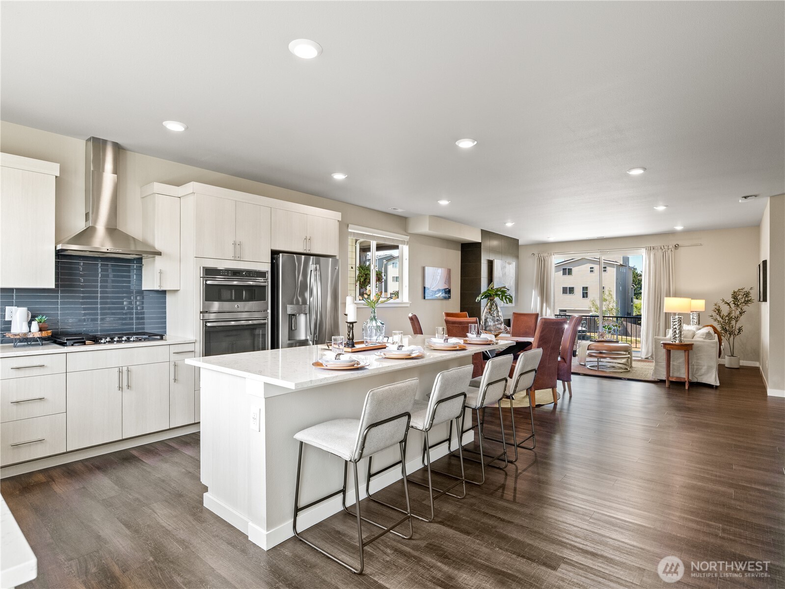 8269 S 118th Court