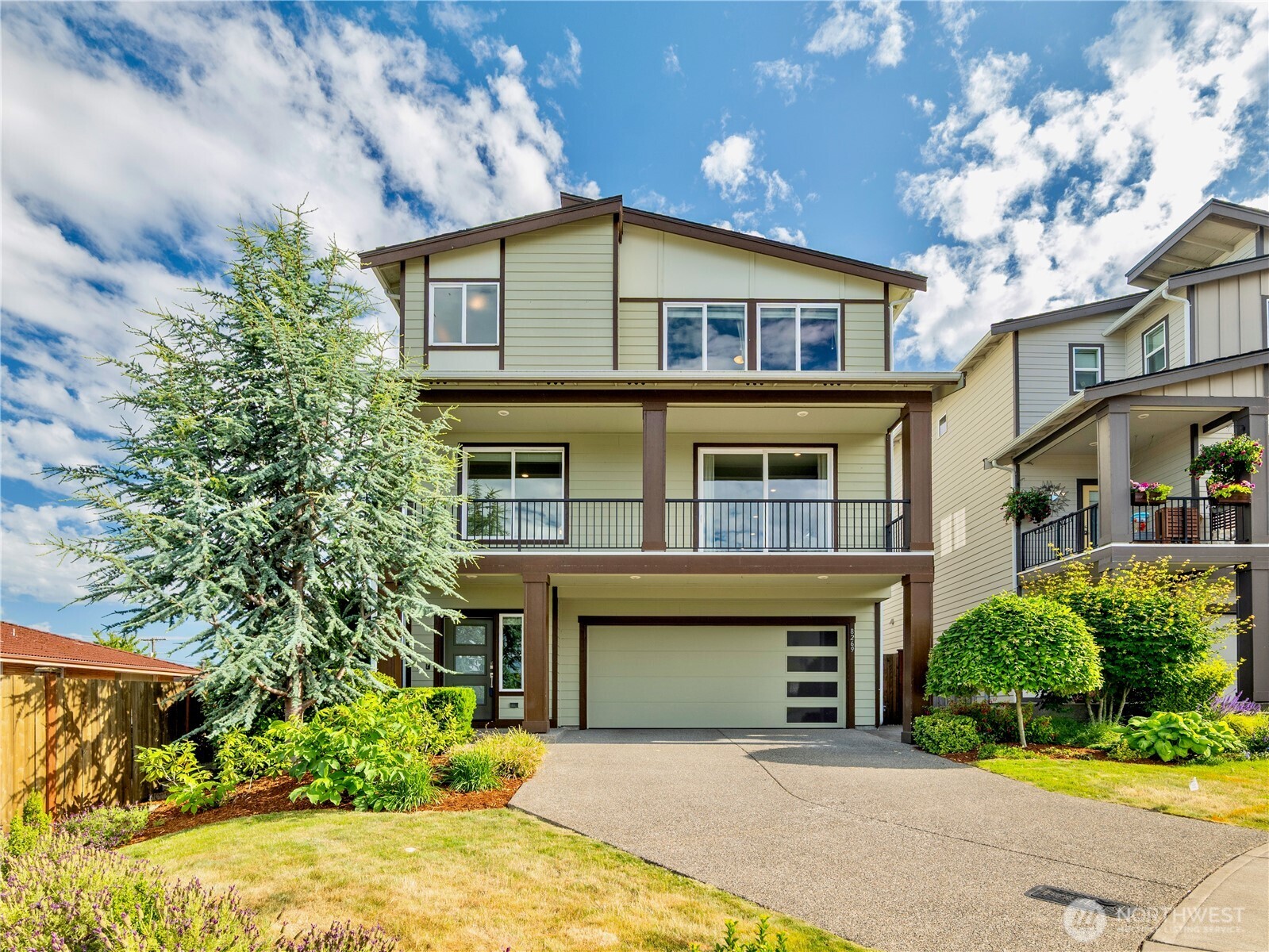8269 S 118th Court
