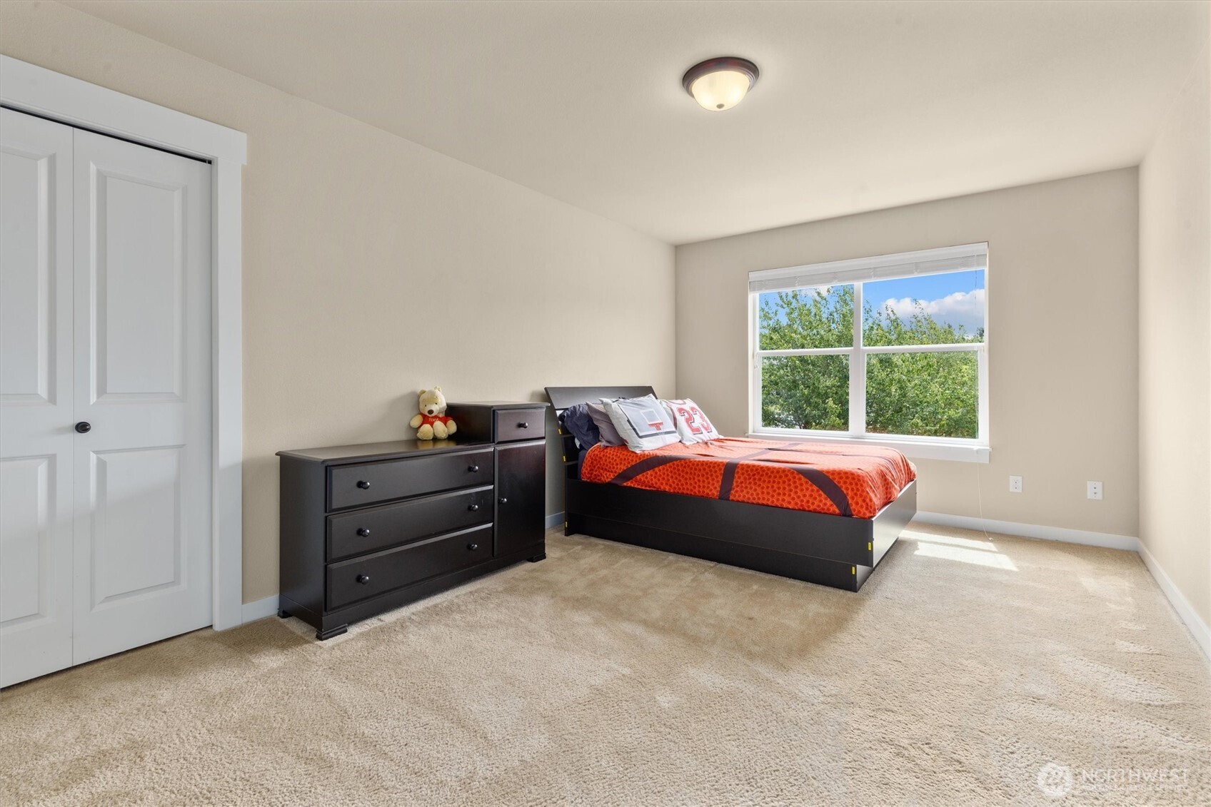 4702 Mount Baker Loop